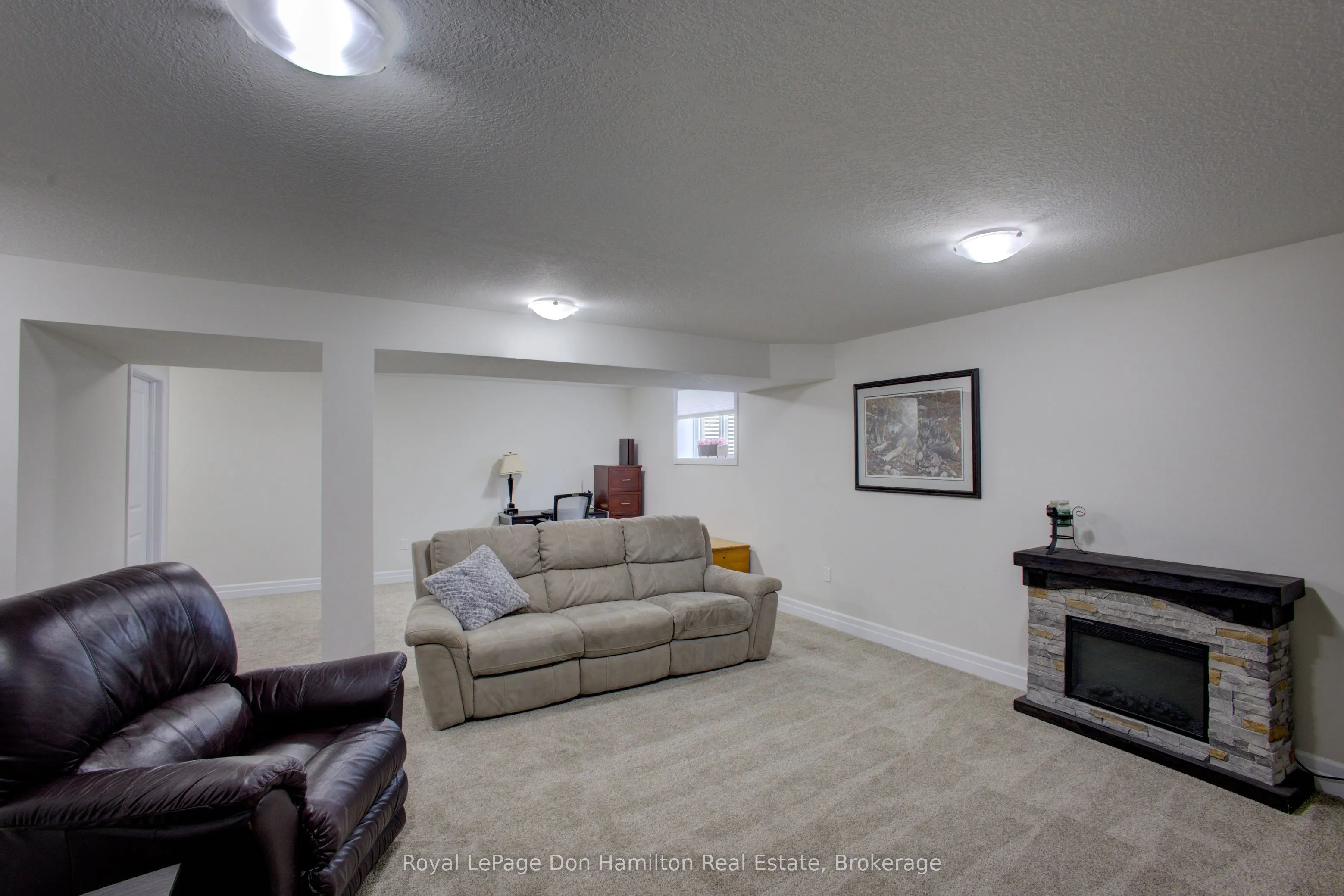 654 Wray Avenue S