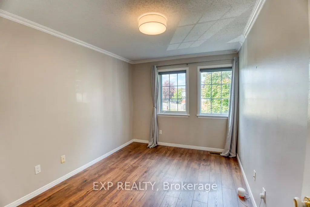 4626 OGILVIE Walk Crescent