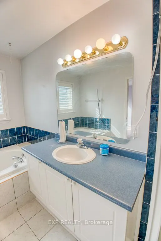 4626 OGILVIE Walk Crescent