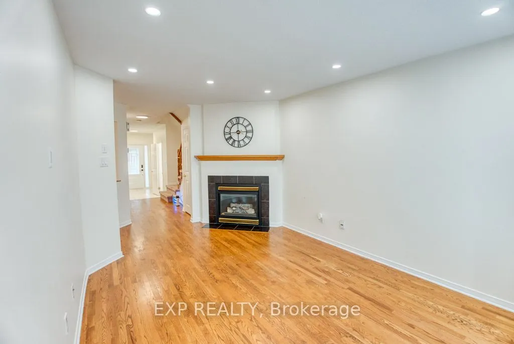 4626 OGILVIE Walk Crescent