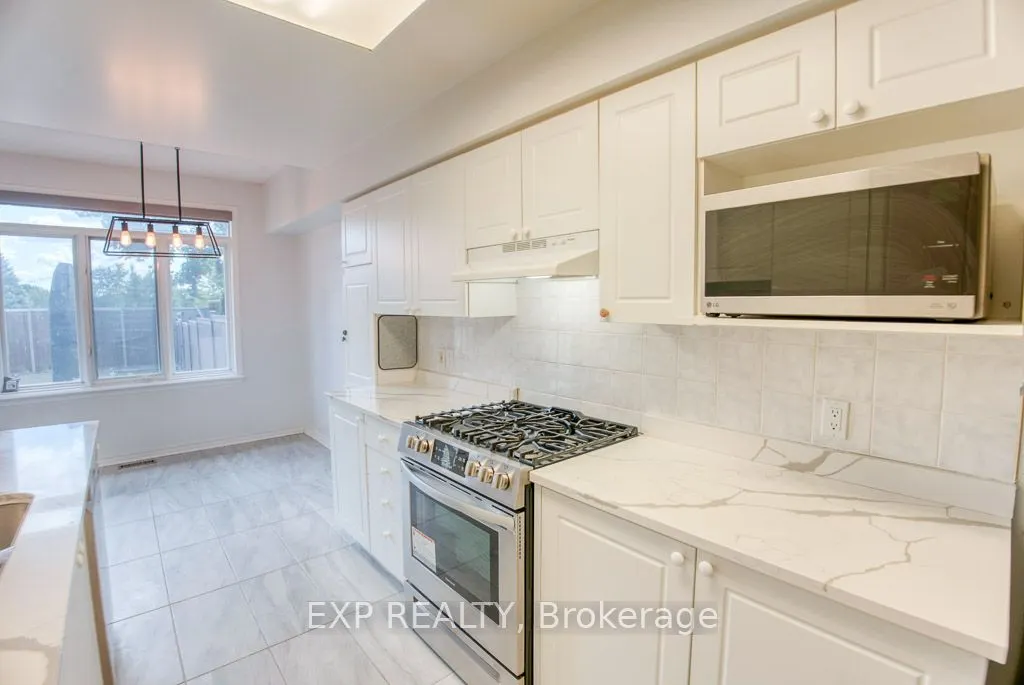 4626 OGILVIE Walk Crescent