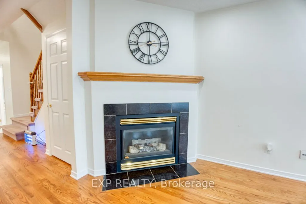 4626 OGILVIE Walk Crescent