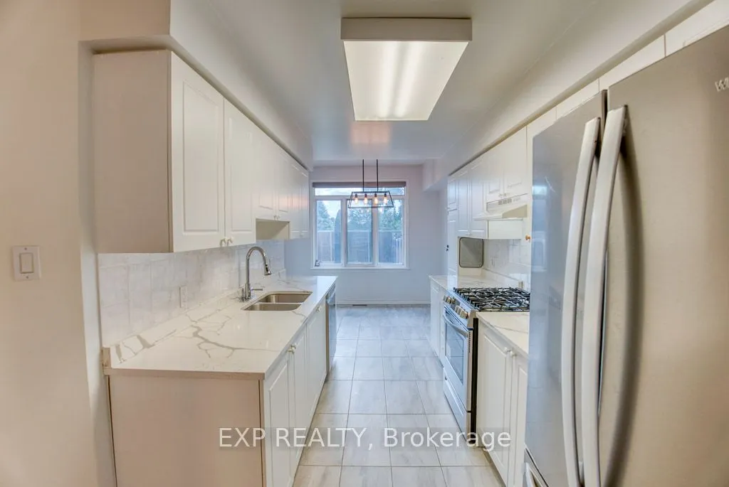 4626 OGILVIE Walk Crescent