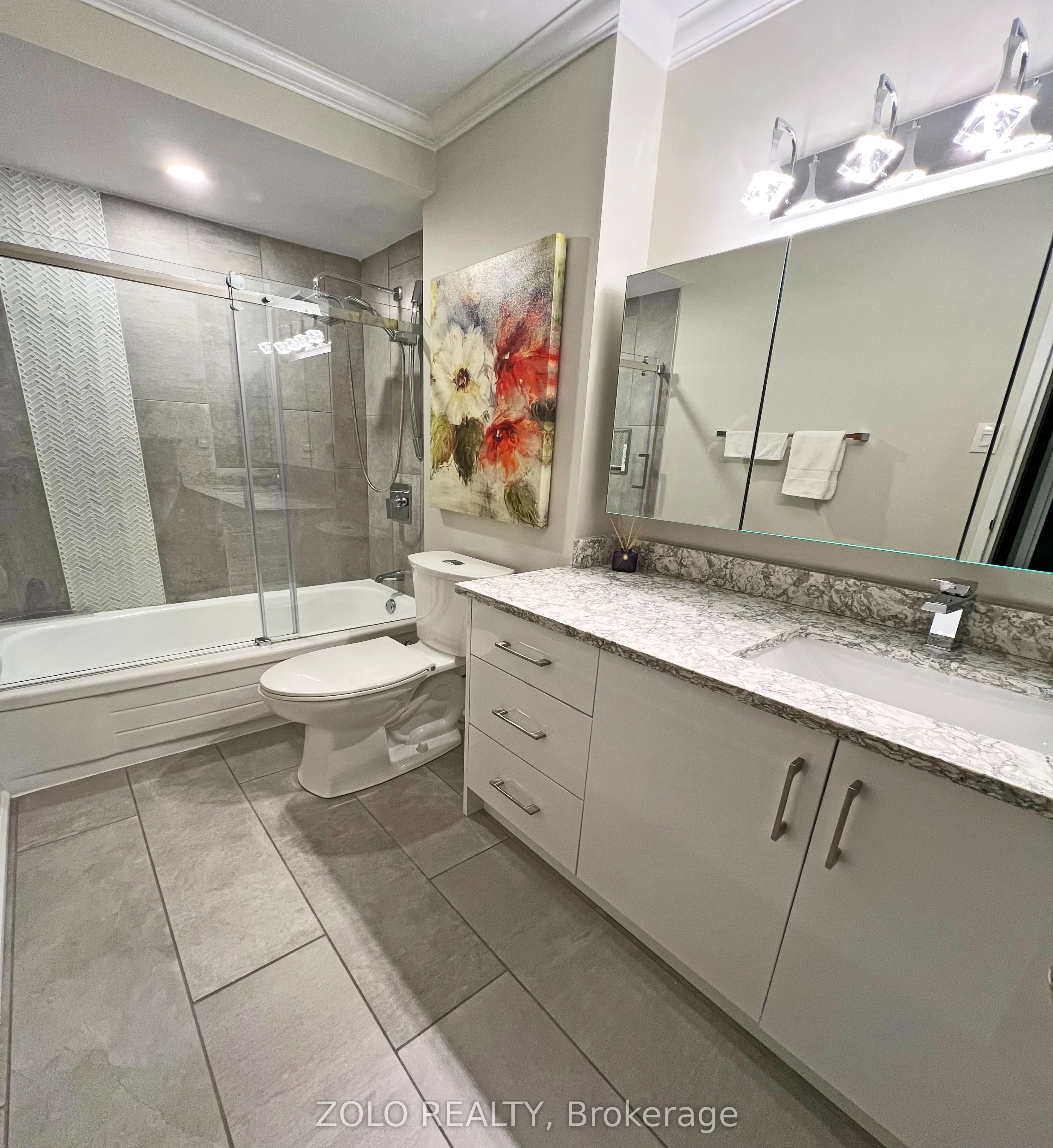 915 Elmsmere Road, #1011