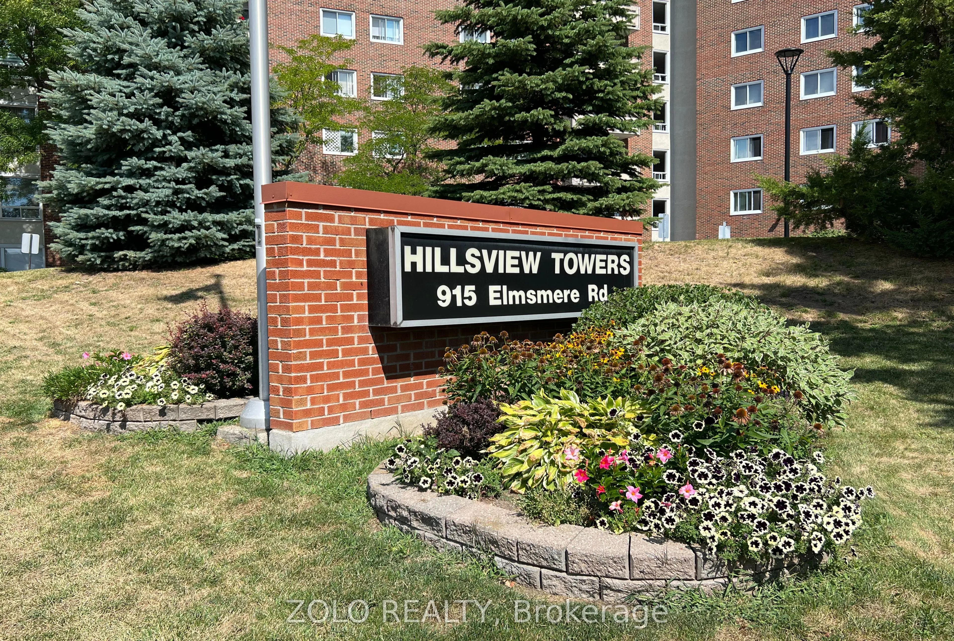 915 Elmsmere Road, #1011