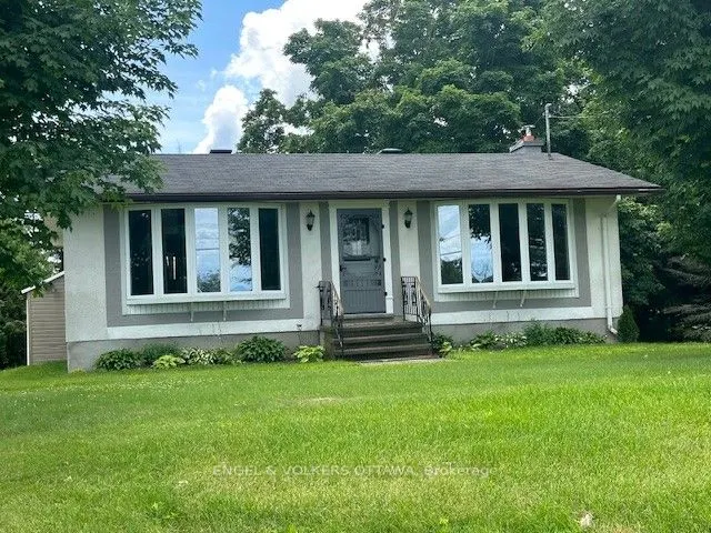 3000/2980 ROGER STEVENS Drive