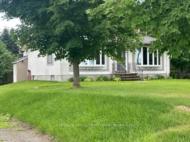 3000/2980 ROGER STEVENS Drive