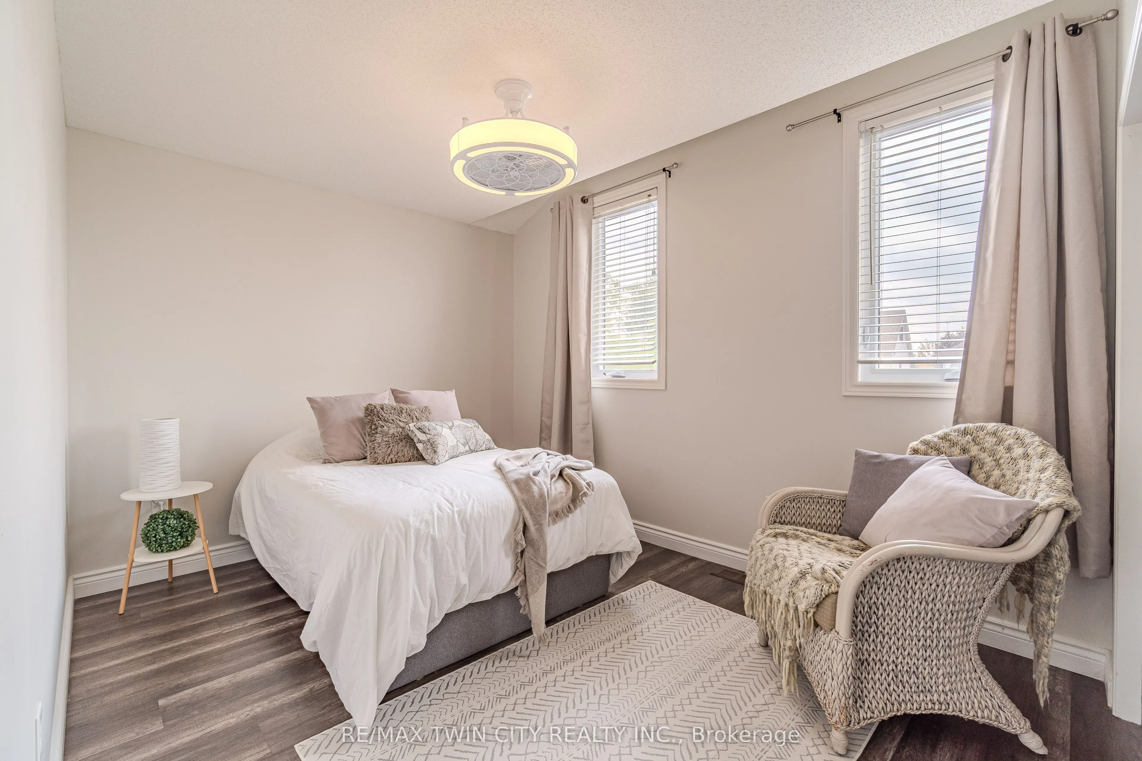 111 Amanda Walk