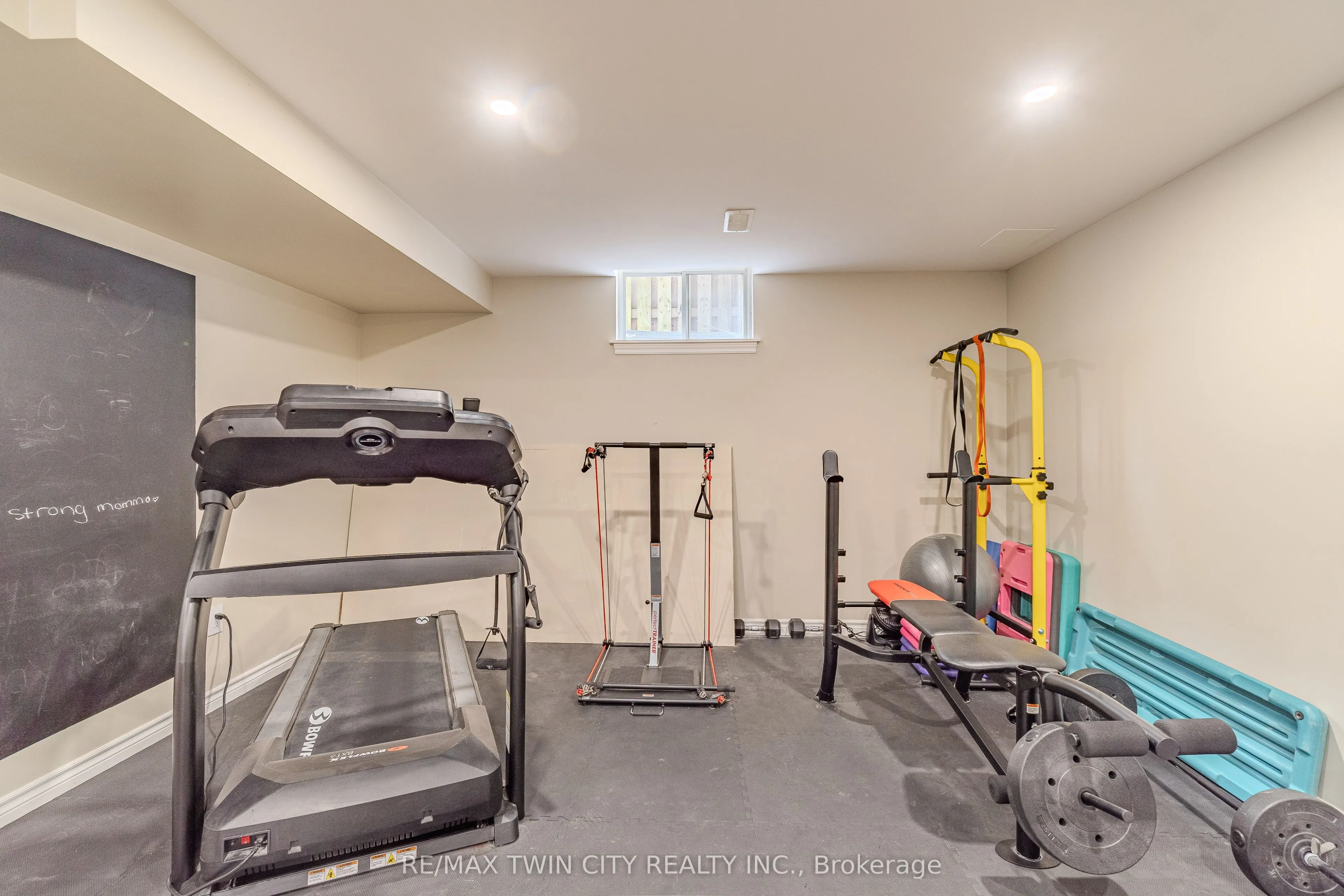 111 Amanda Walk