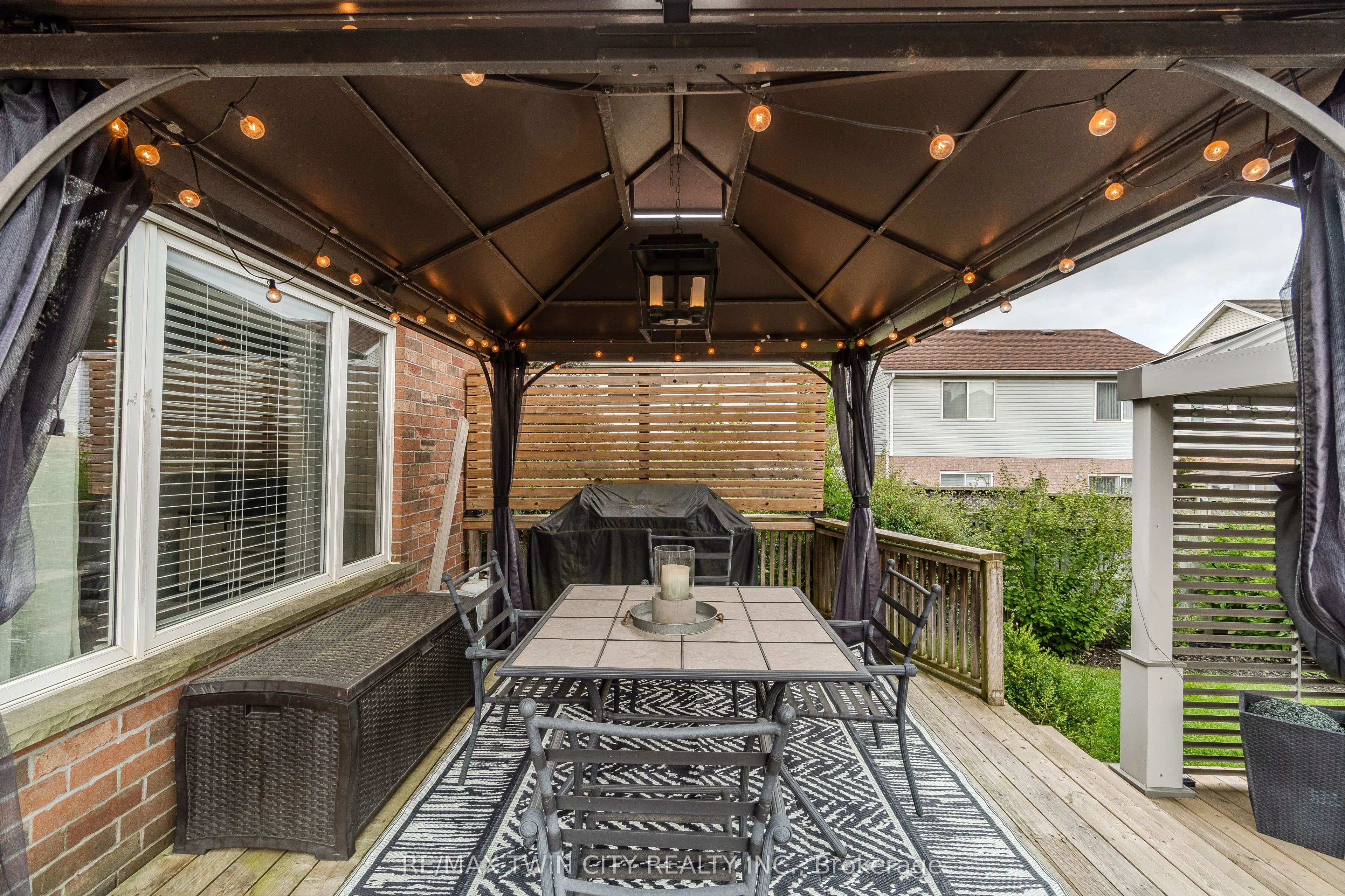 111 Amanda Walk