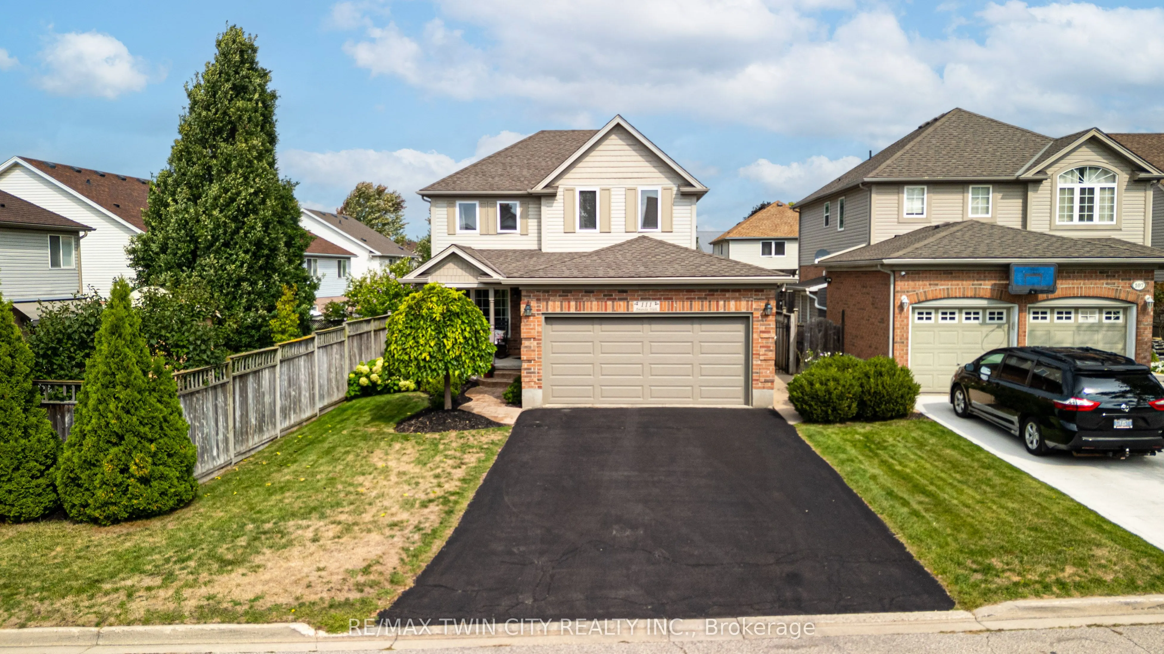 111 Amanda Walk