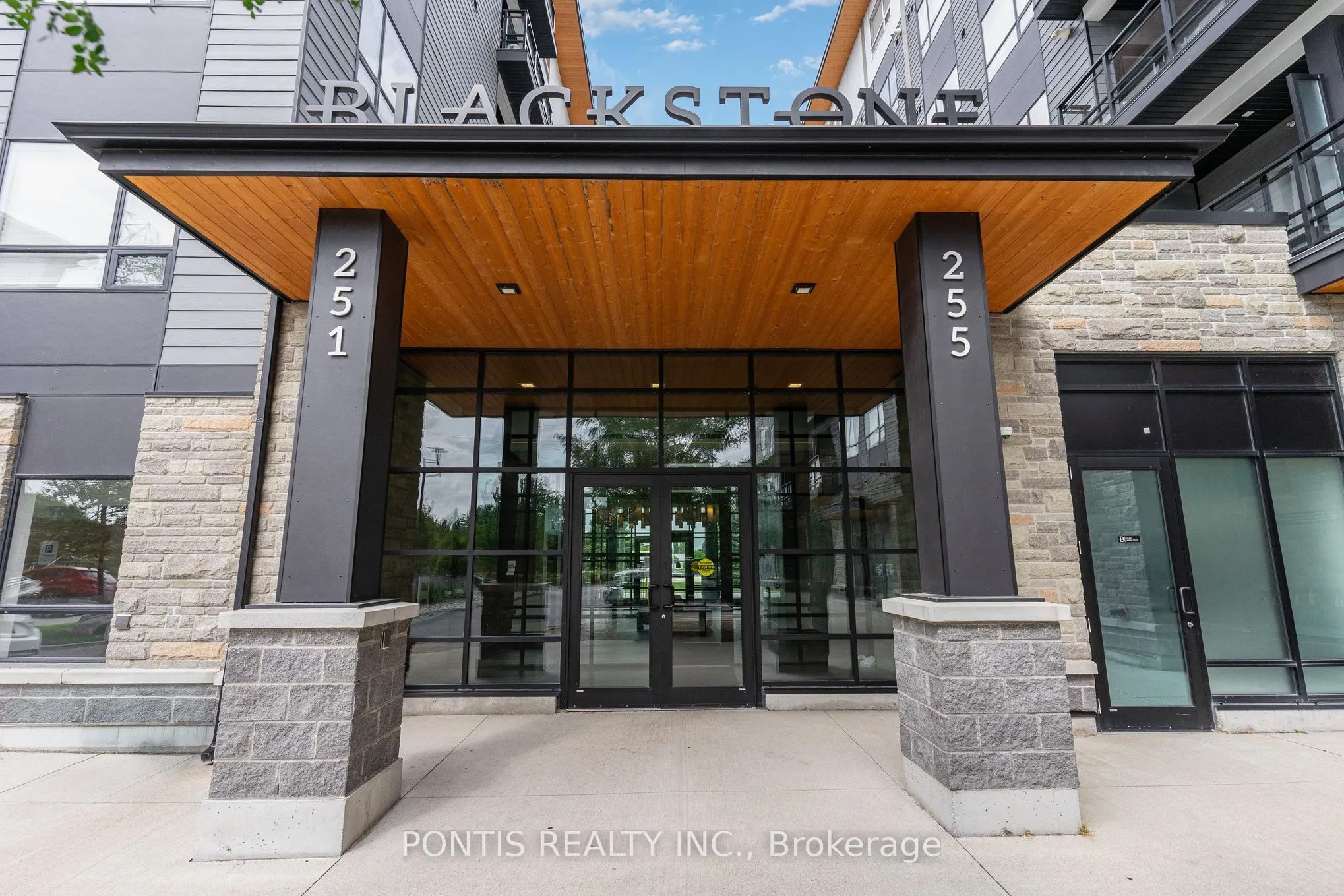 251 Northfield Drive E, #207