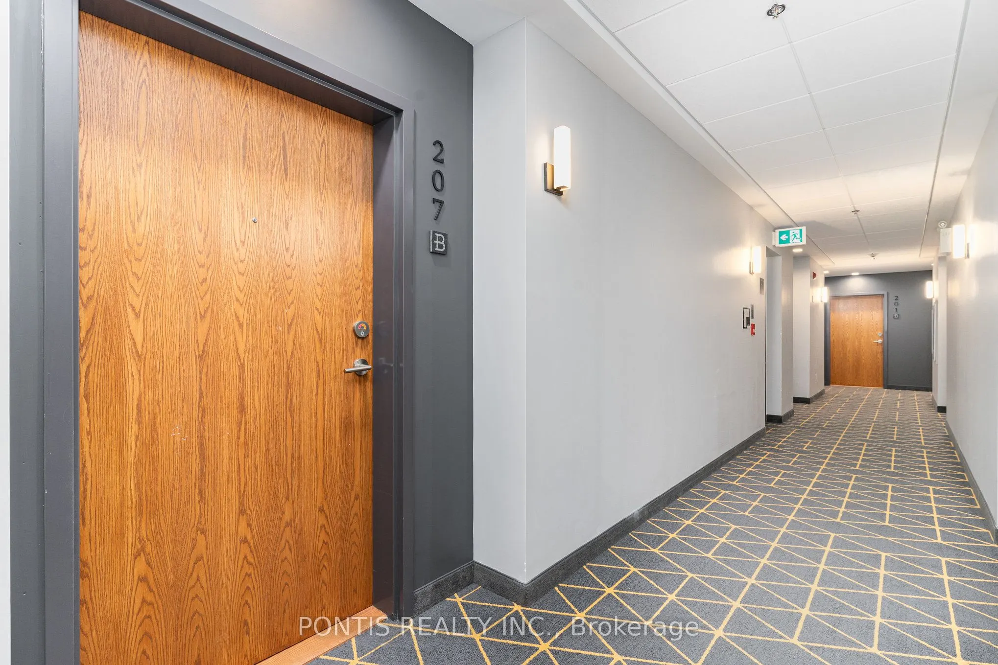 251 Northfield Drive E, #207