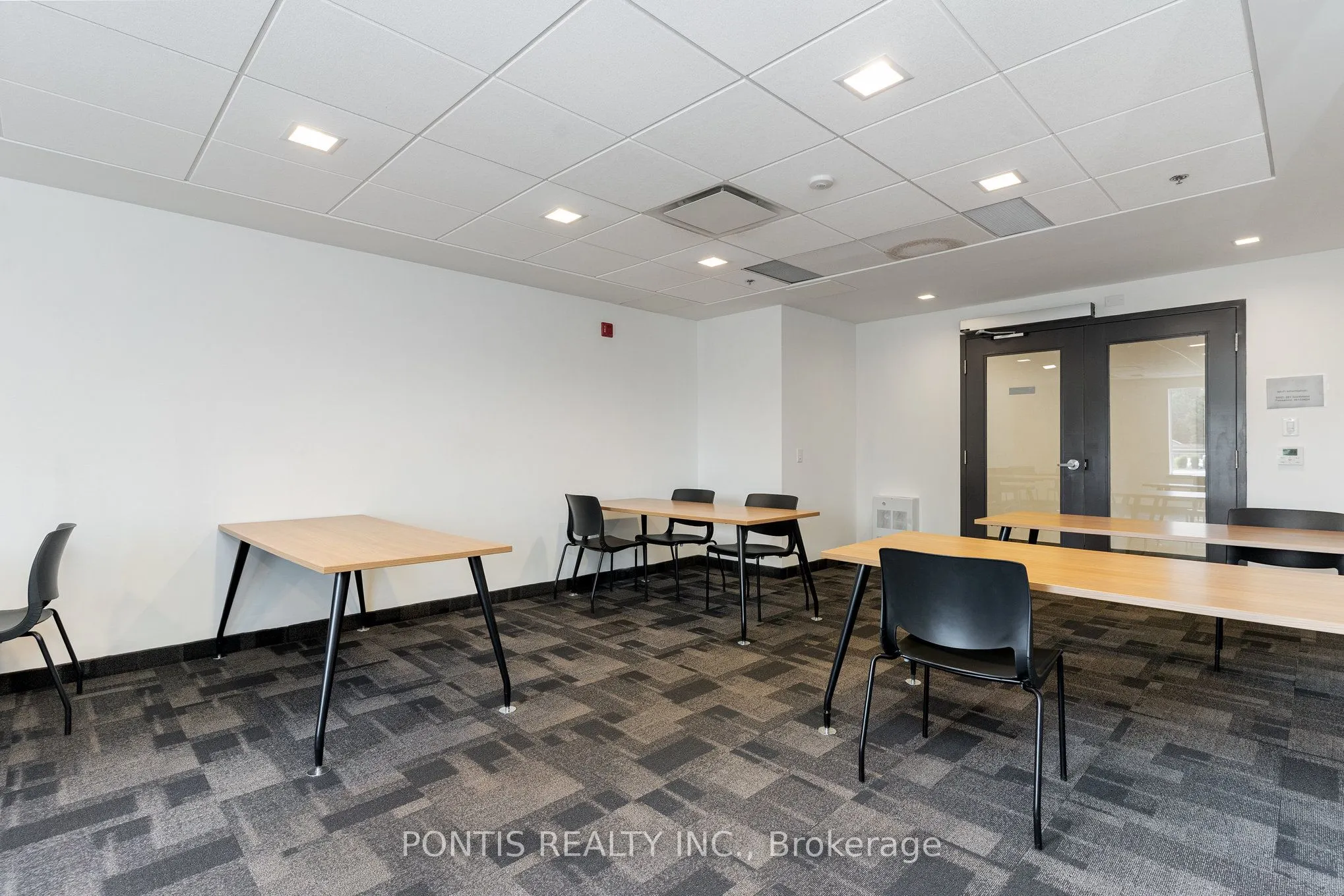 251 Northfield Drive E, #207