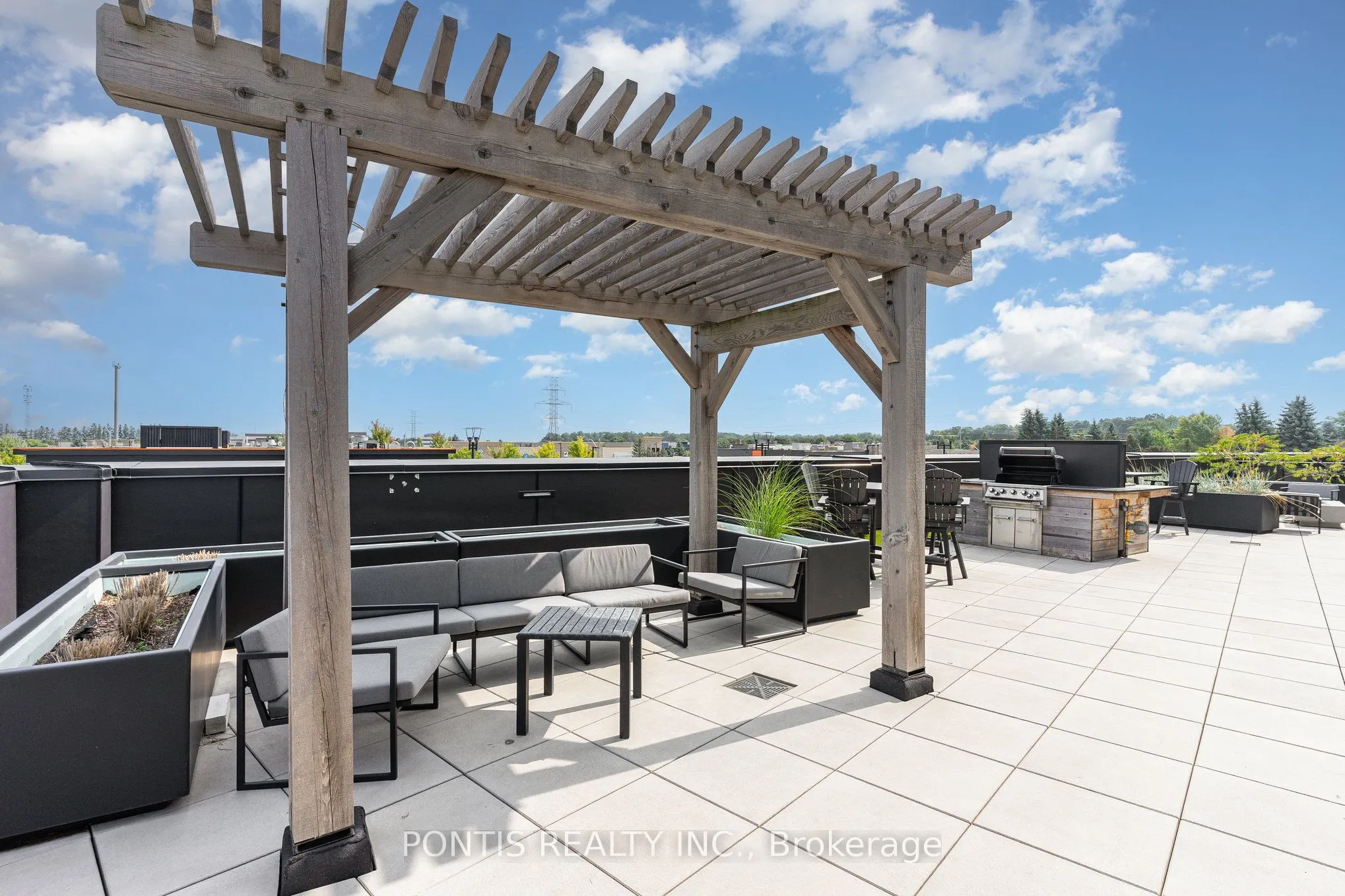 251 Northfield Drive E, #207