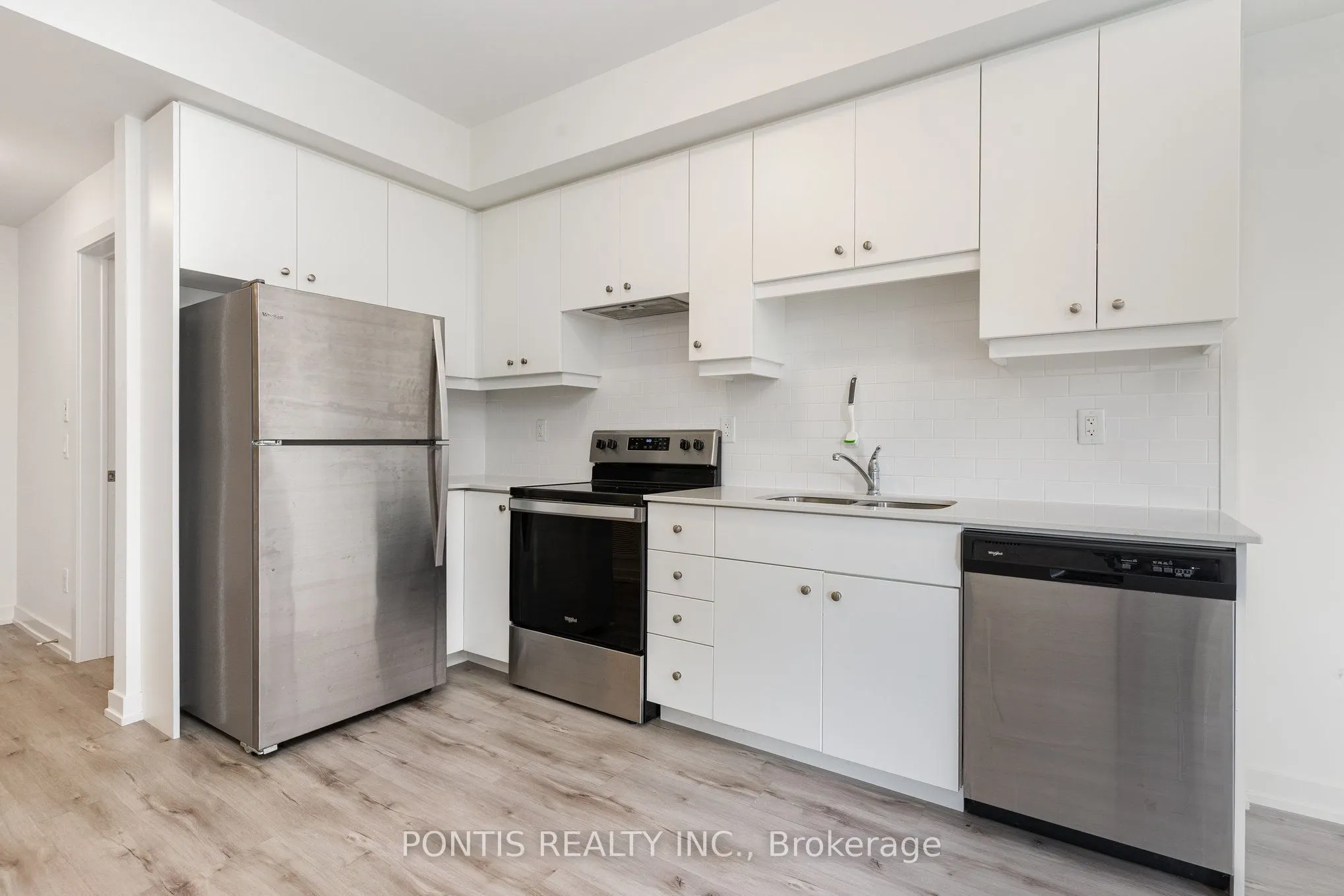 251 Northfield Drive E, #207