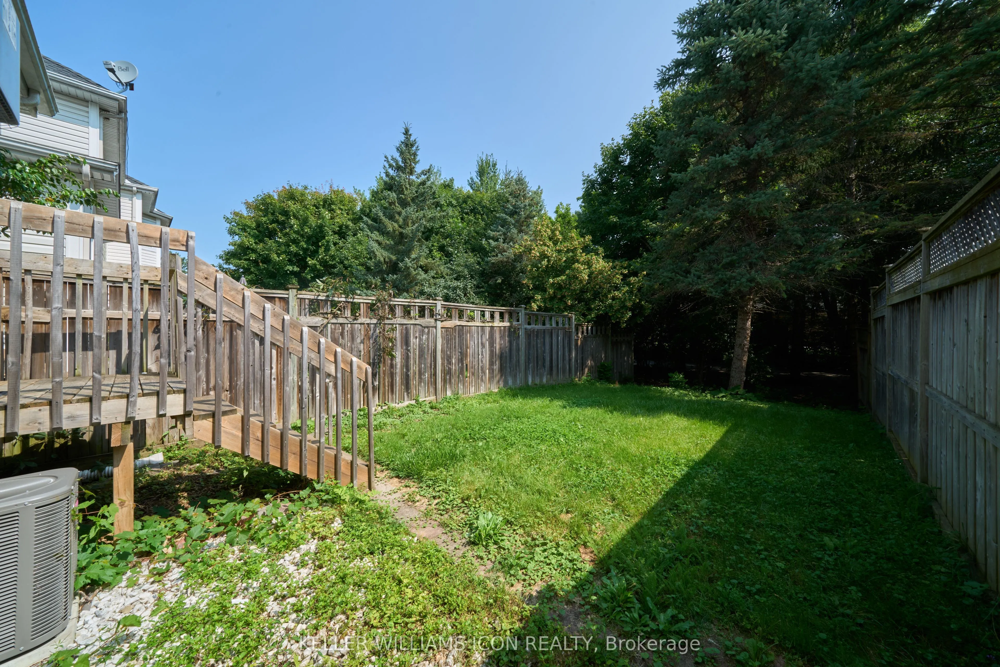 71 Hemlo Crescent