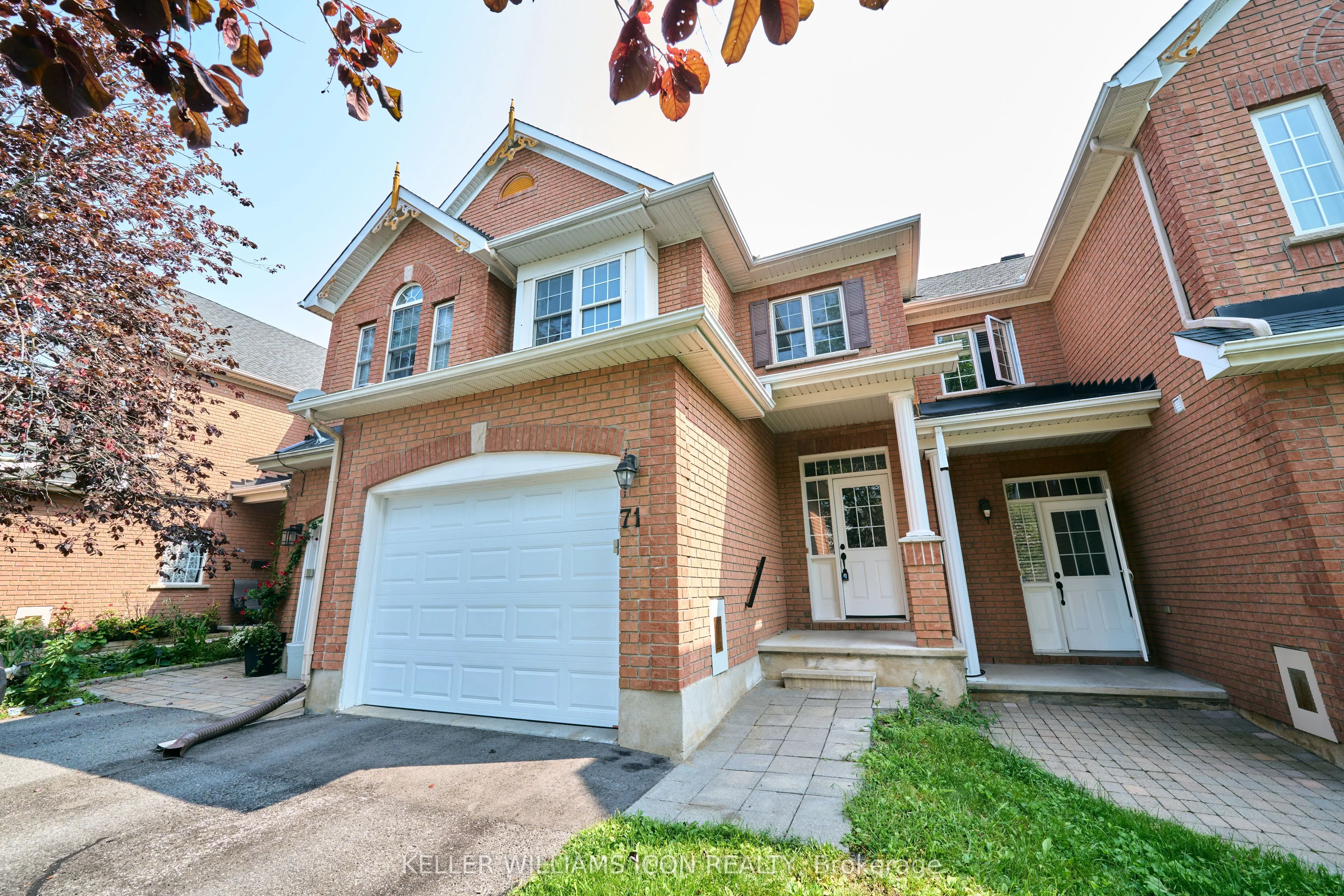 71 Hemlo Crescent