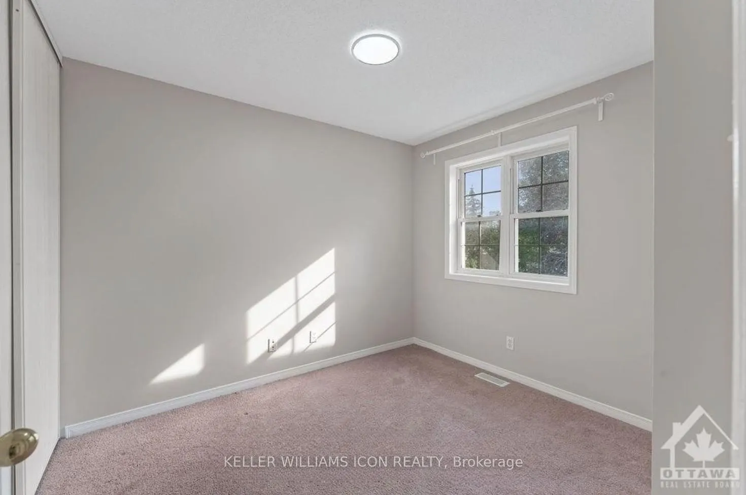 71 Hemlo Crescent