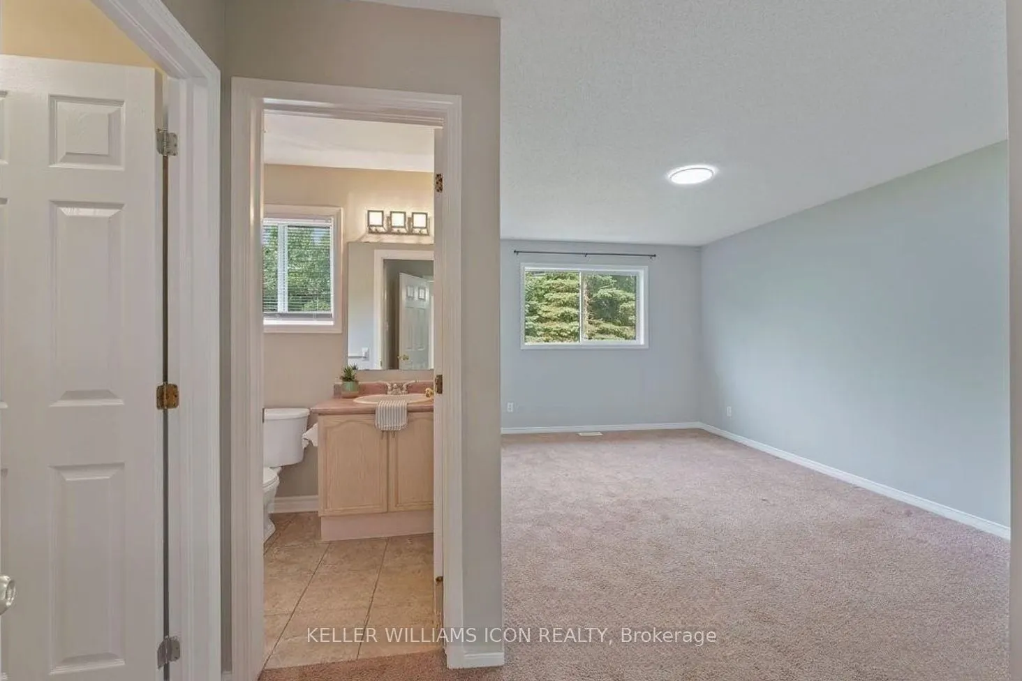 71 Hemlo Crescent