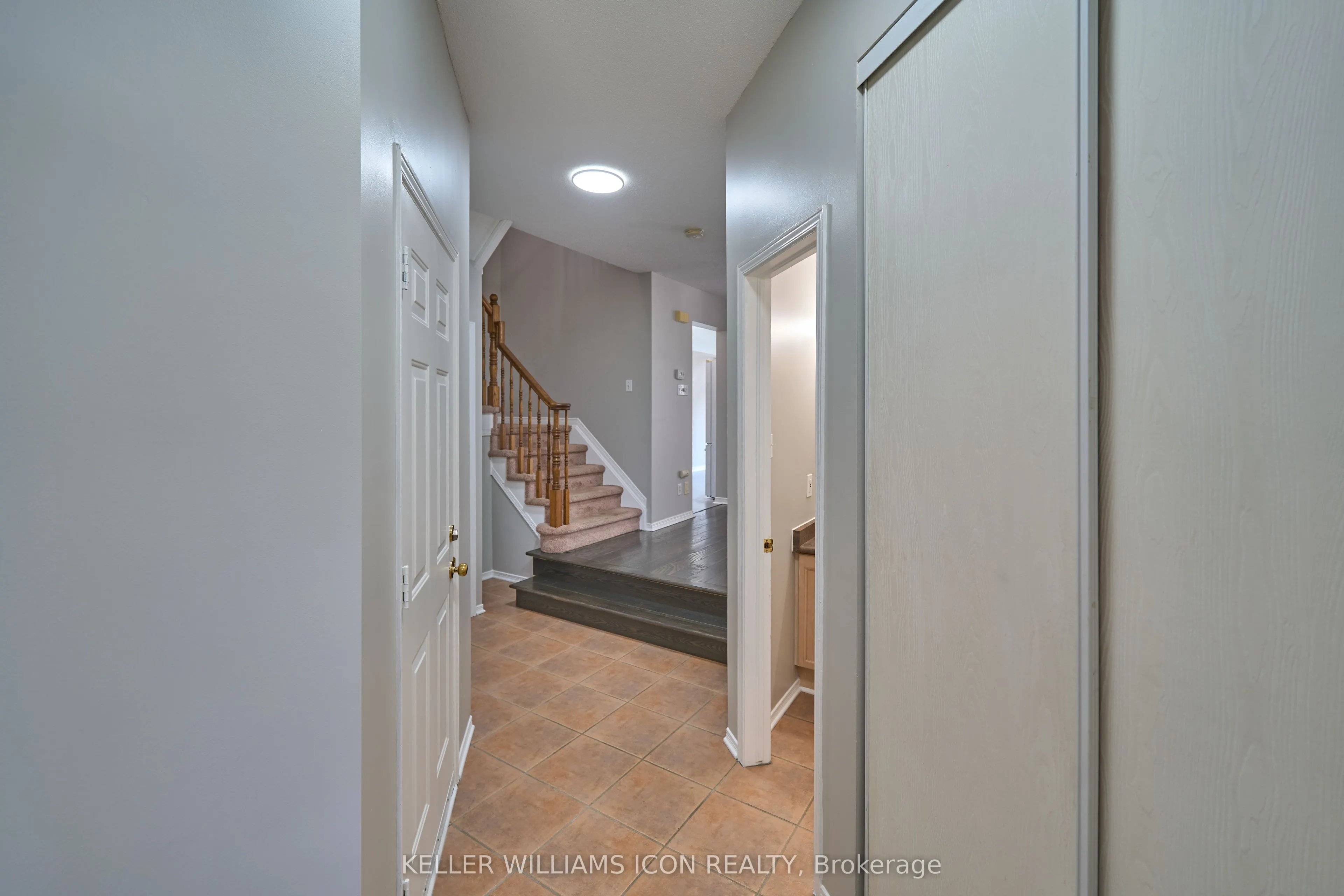 71 Hemlo Crescent