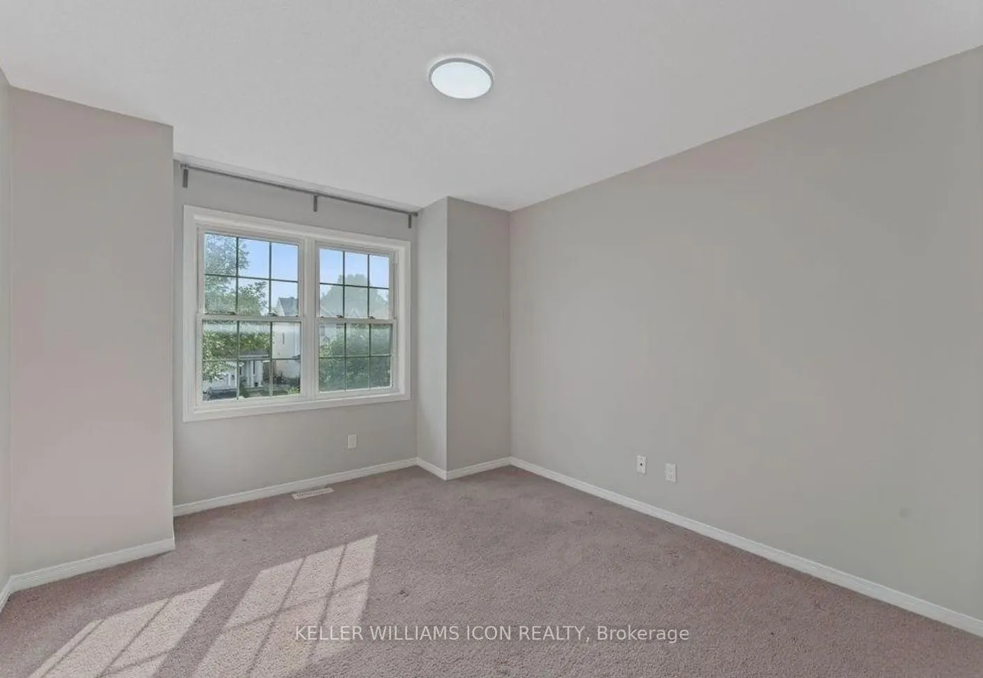 71 Hemlo Crescent