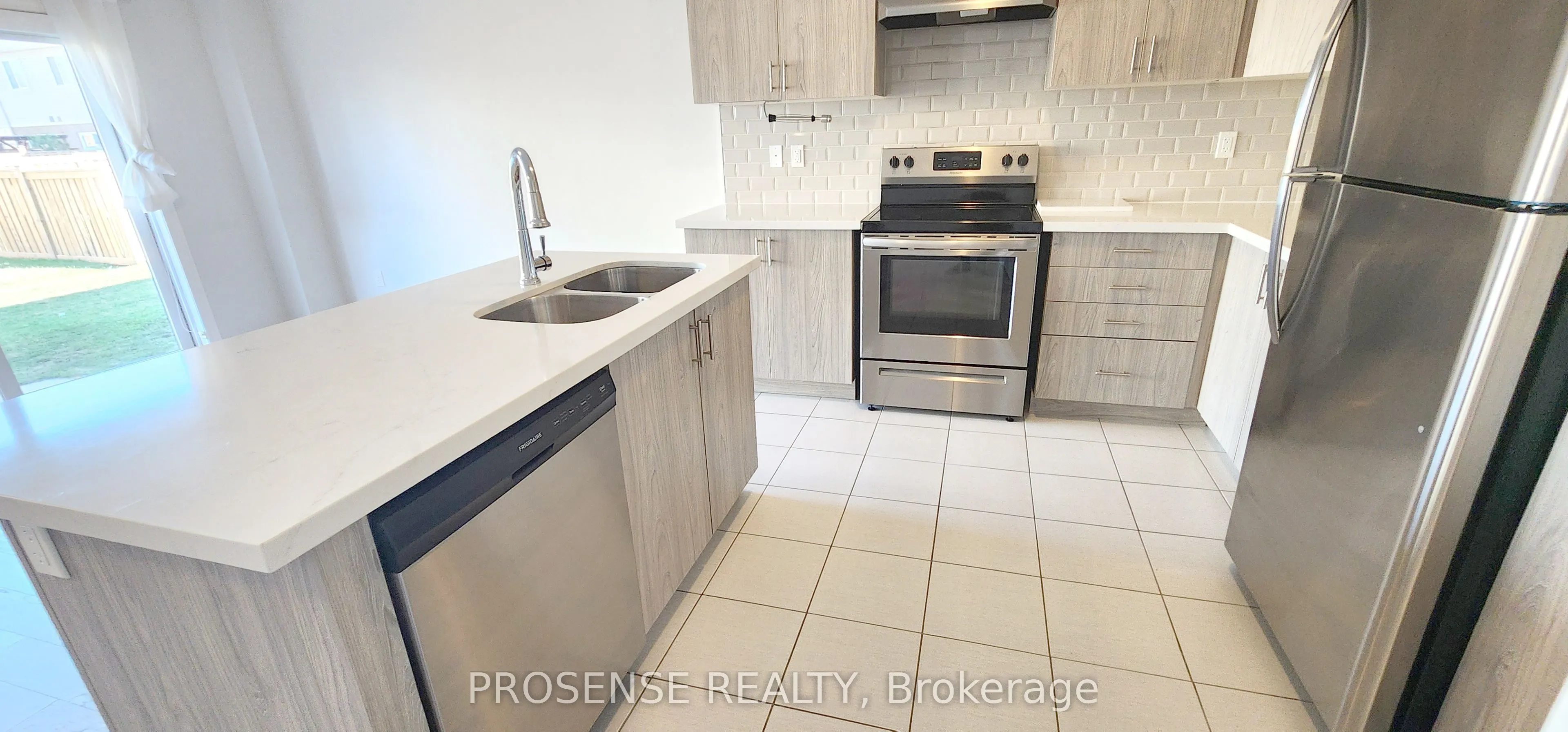 10 pinot Crescent