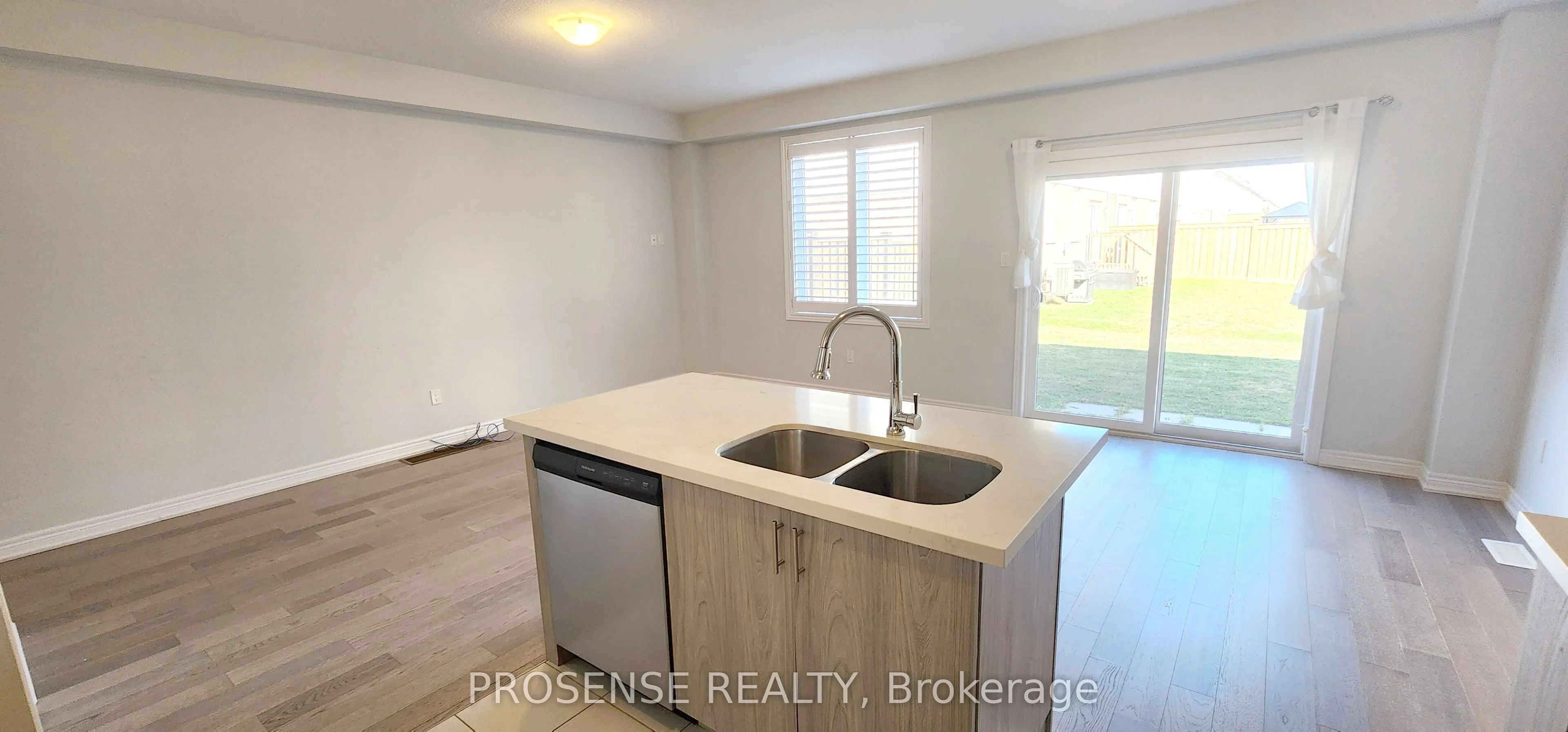 10 pinot Crescent