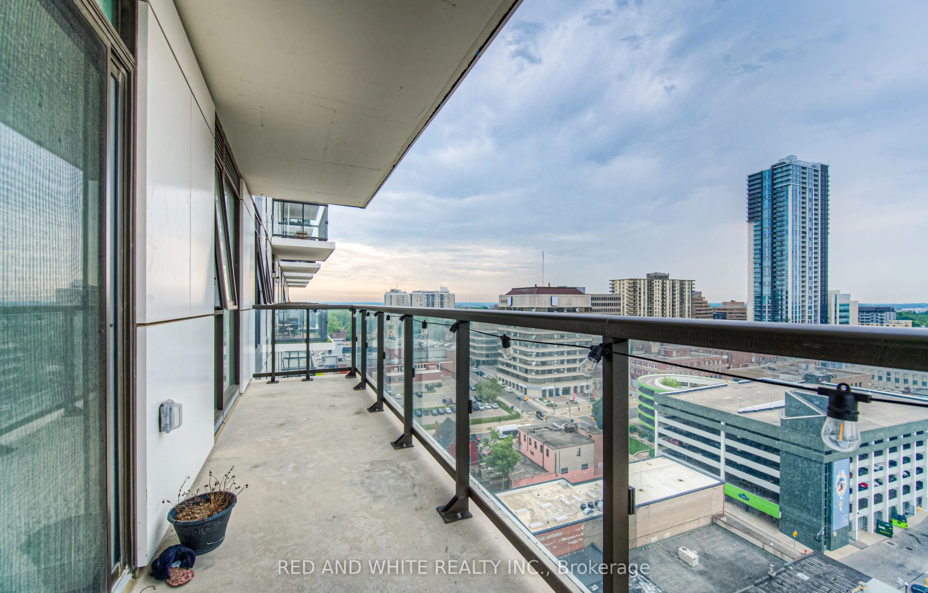 55 Duke Street W, #1308
