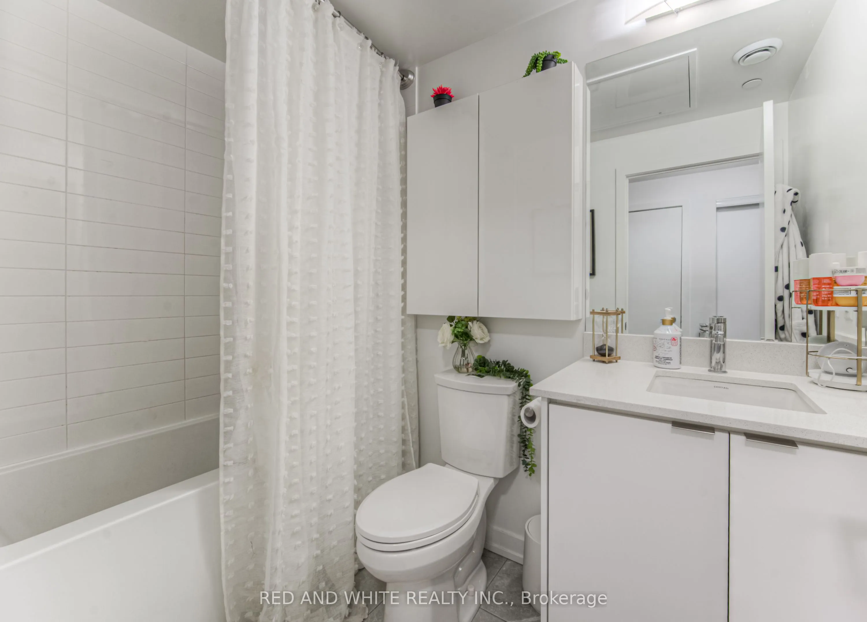 55 Duke Street W, #1308