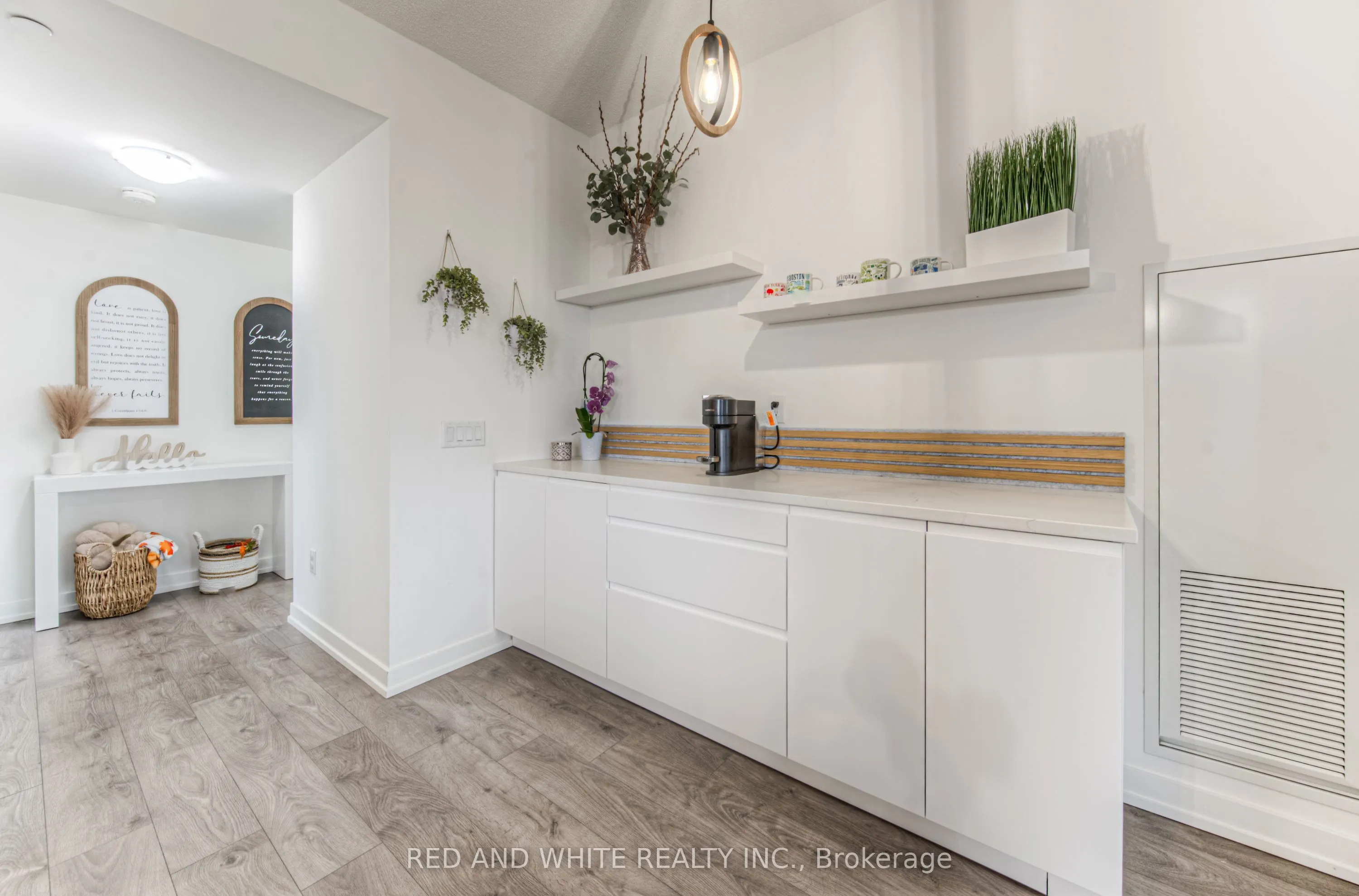 55 Duke Street W, #1308