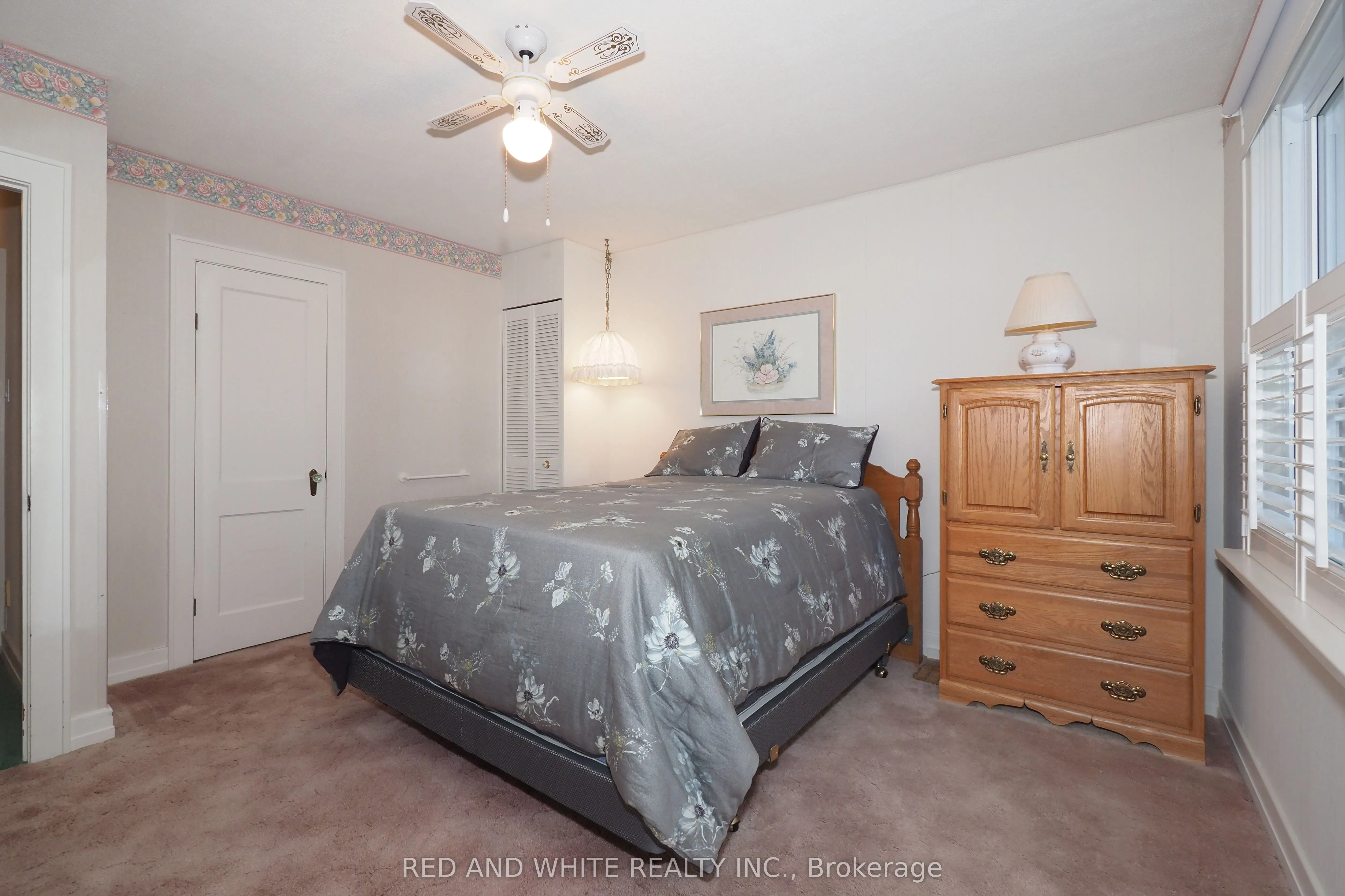 111 North Drive N
