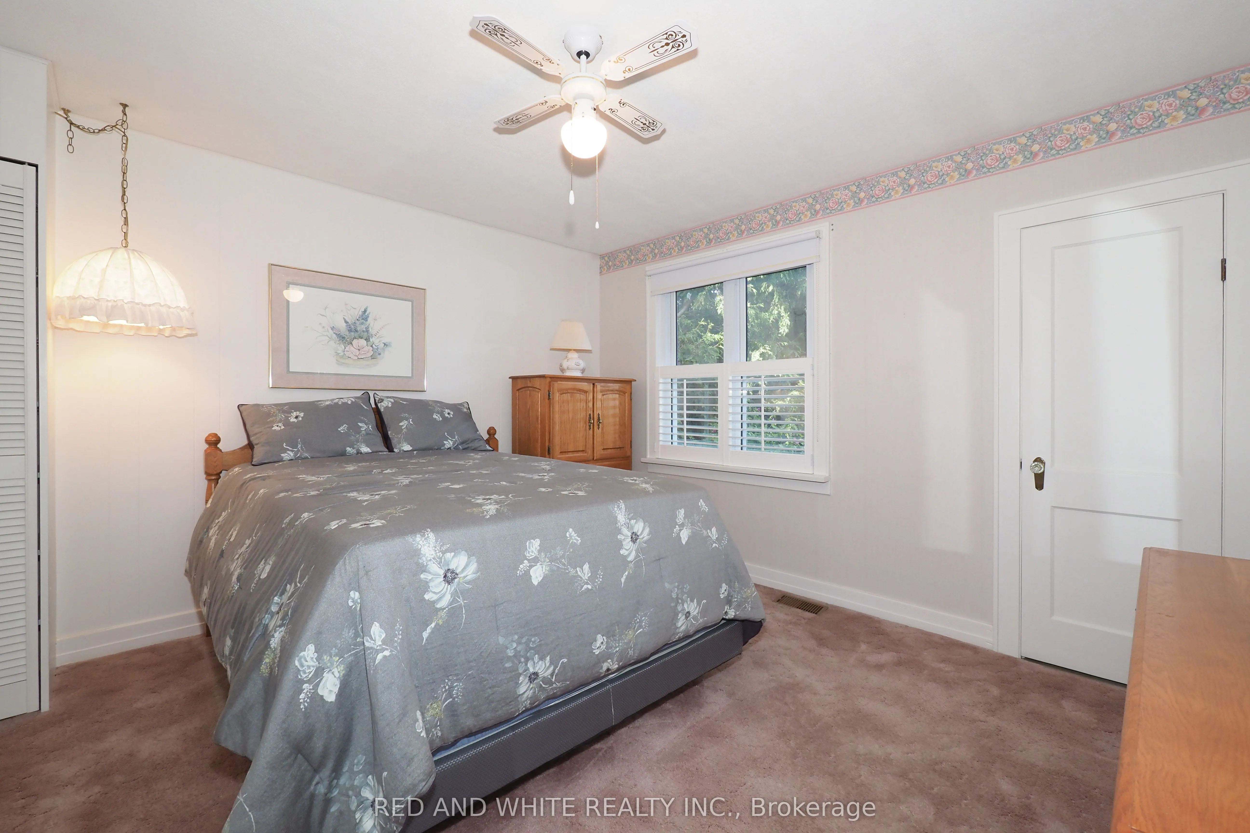 111 North Drive N