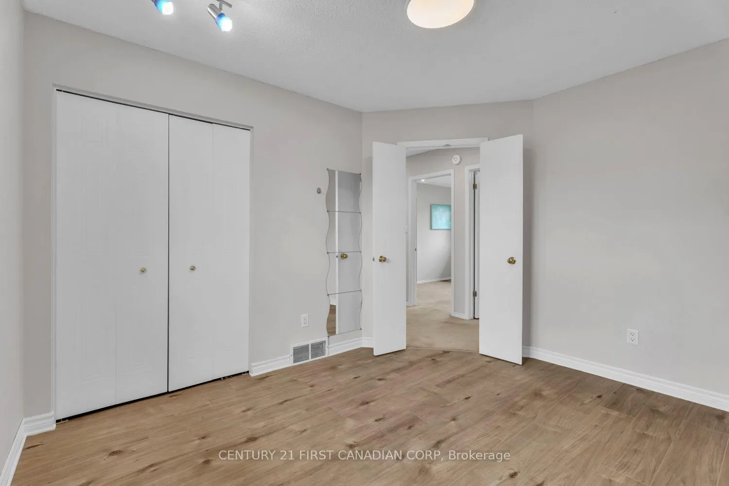 1030 AURORA Court