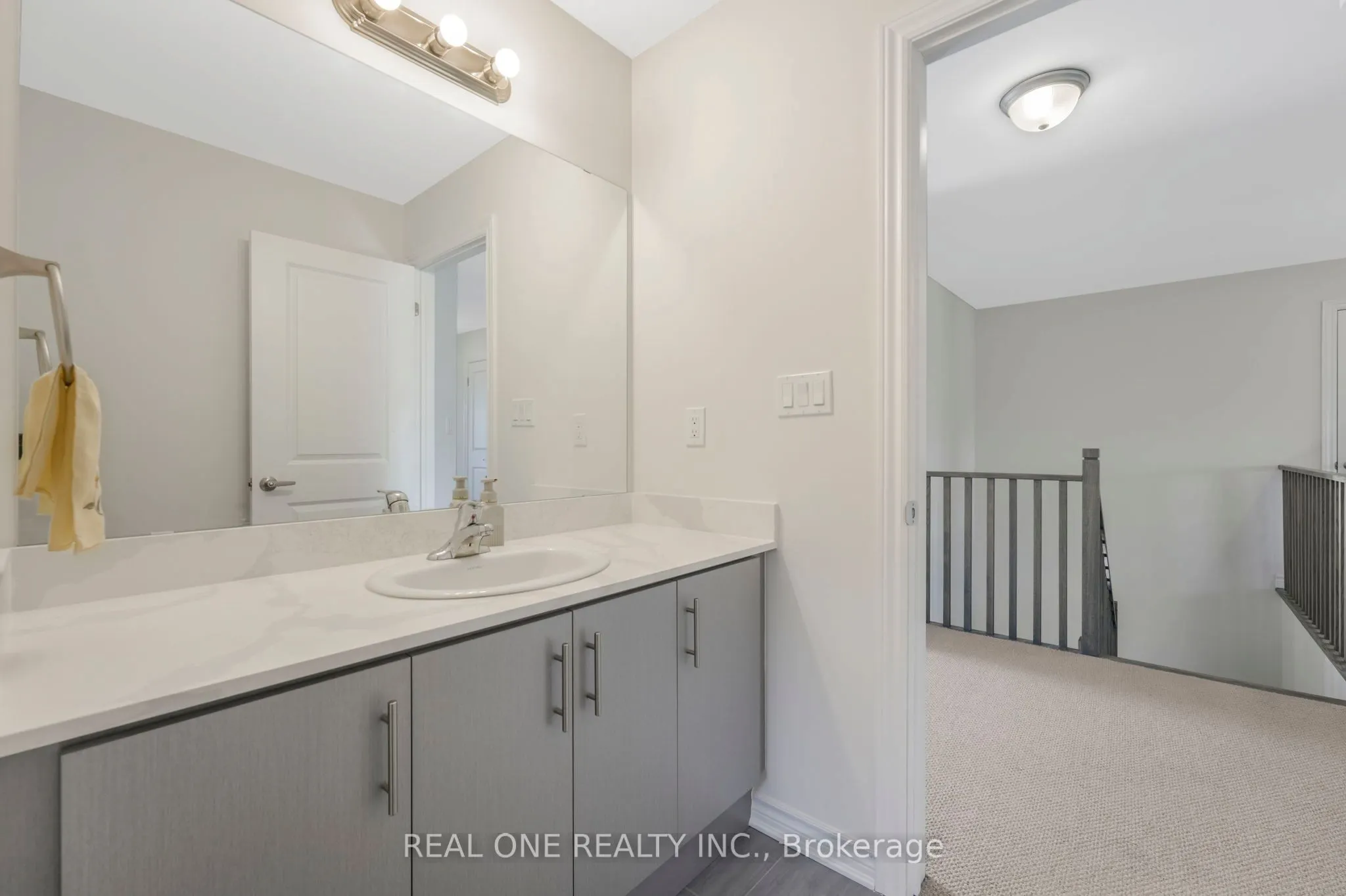 18 ORIOLE Crescent