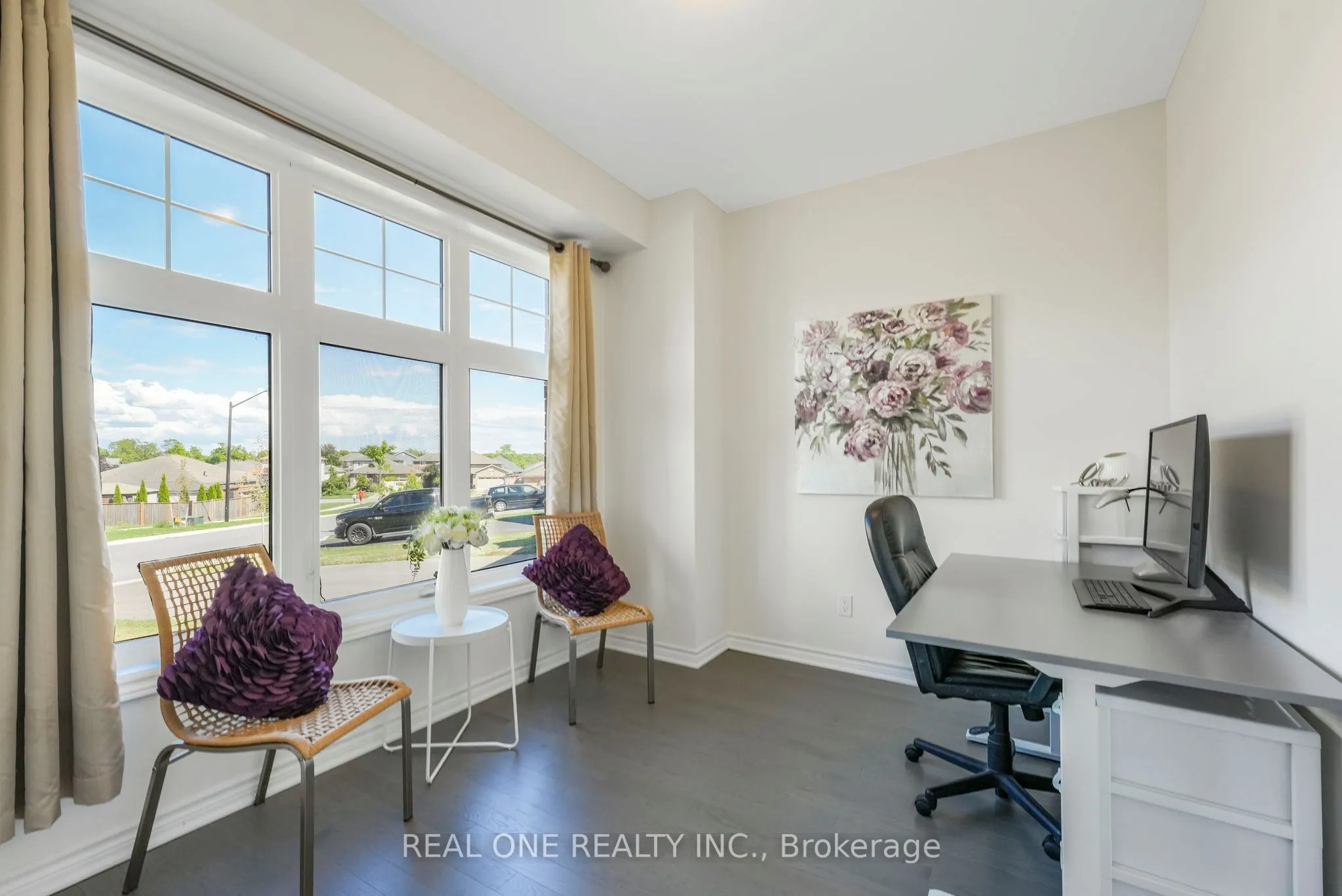 18 ORIOLE Crescent