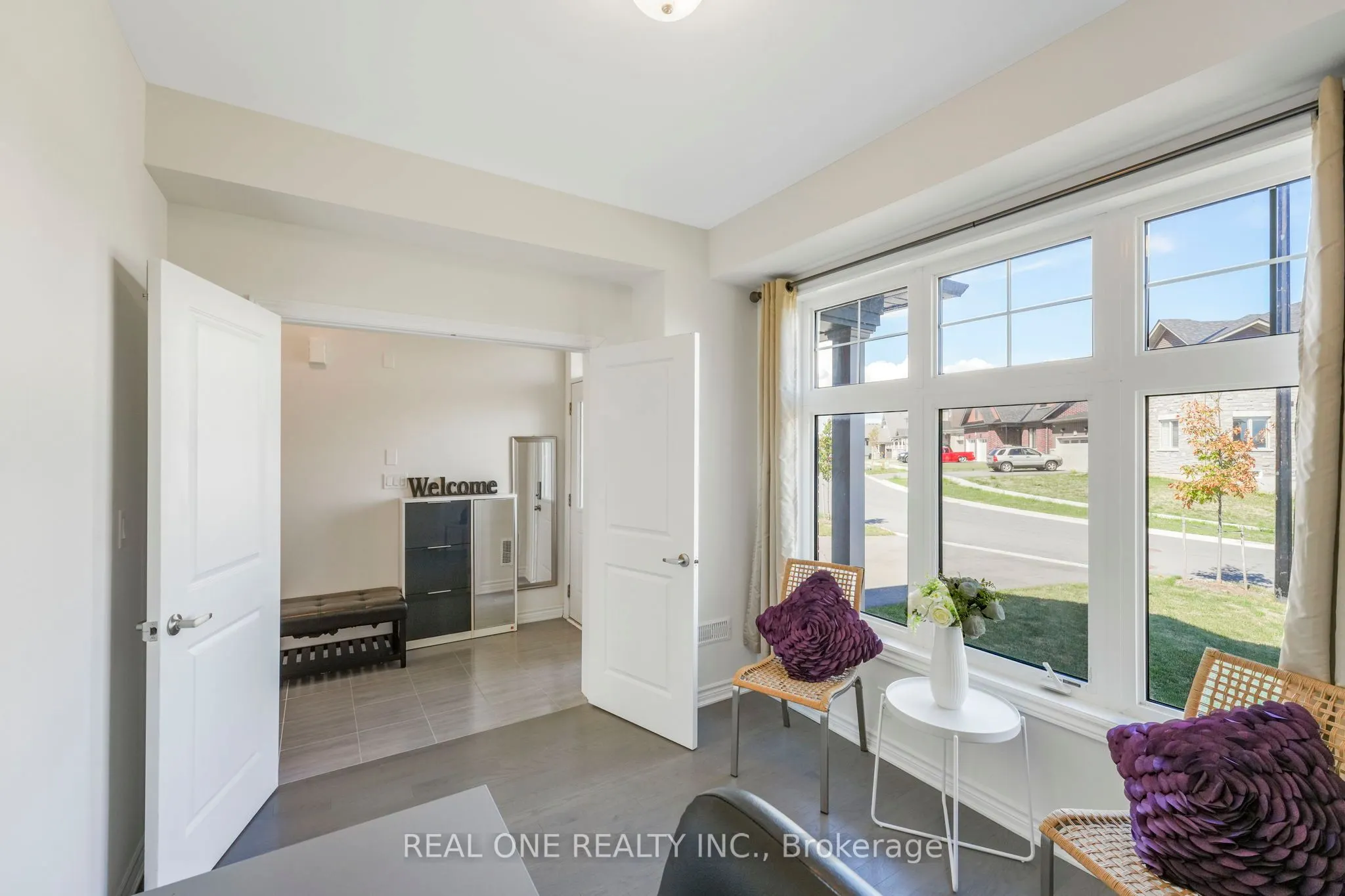 18 ORIOLE Crescent