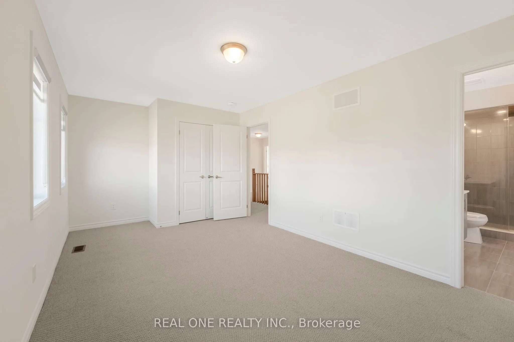 18 ORIOLE Crescent