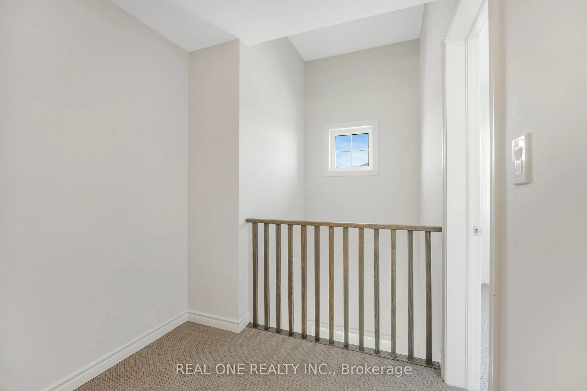 18 ORIOLE Crescent