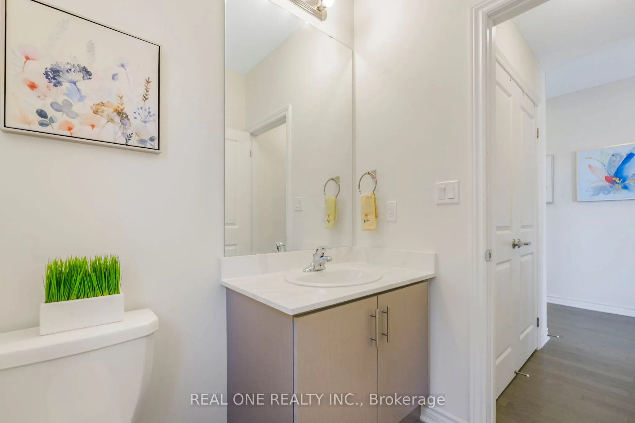 18 ORIOLE Crescent