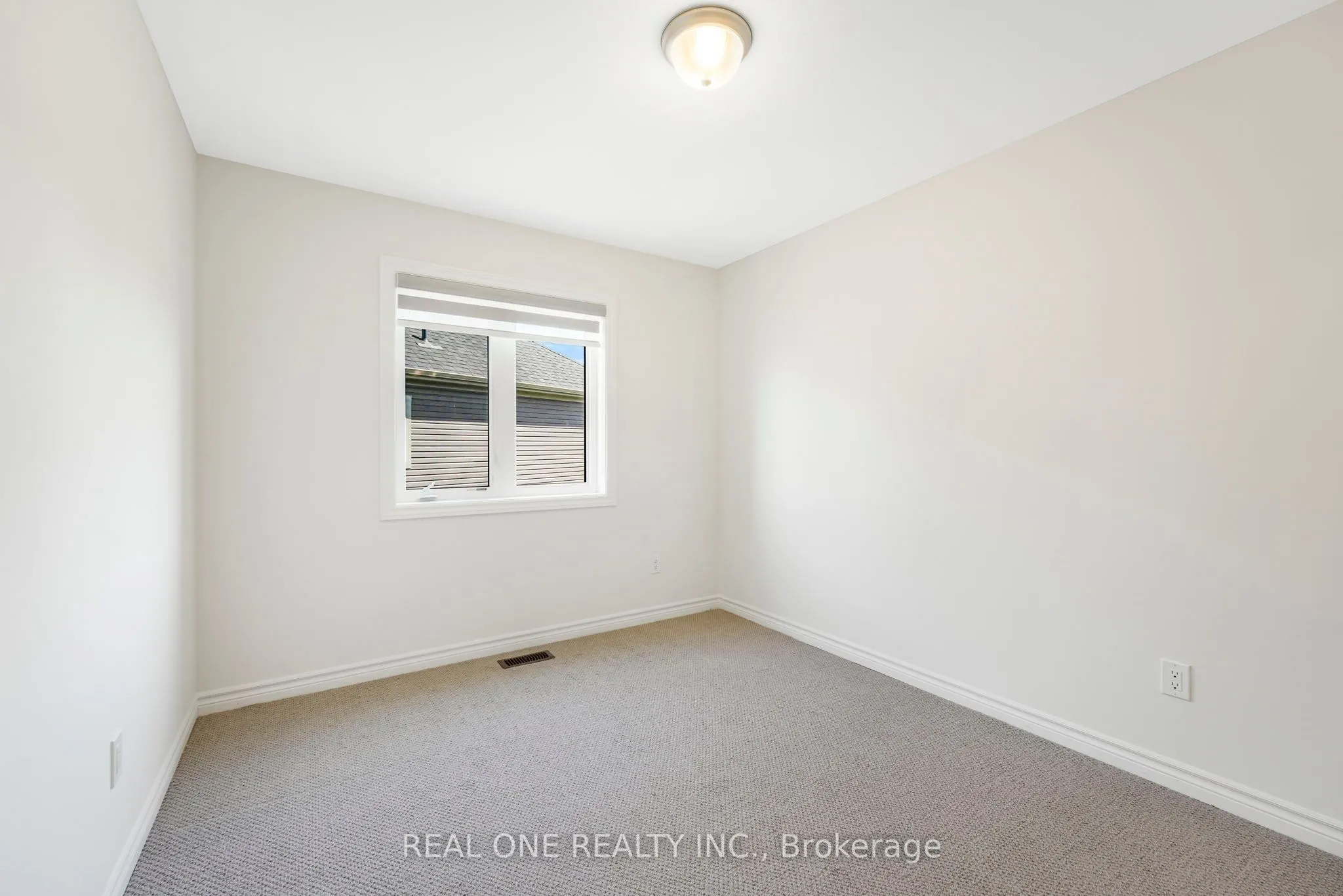 18 ORIOLE Crescent