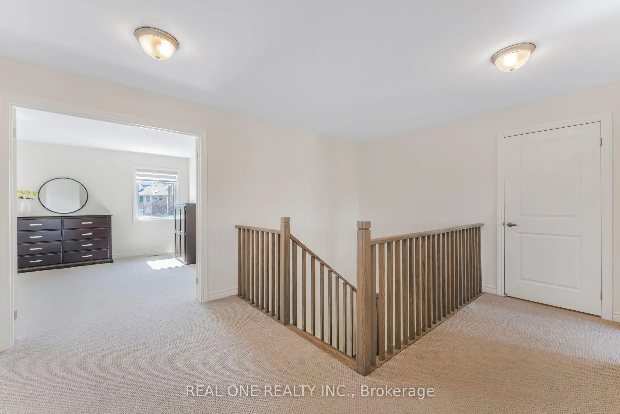 18 ORIOLE Crescent