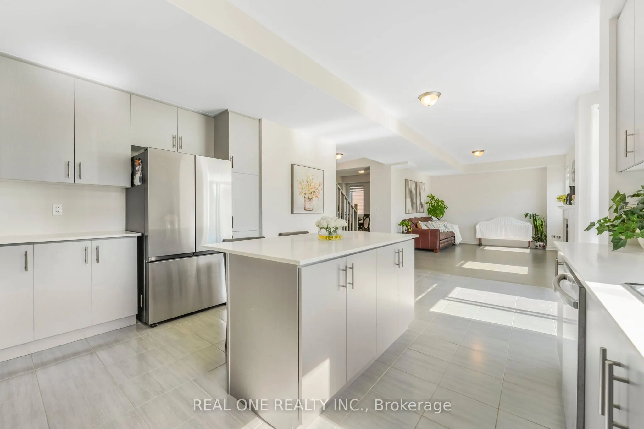 18 ORIOLE Crescent