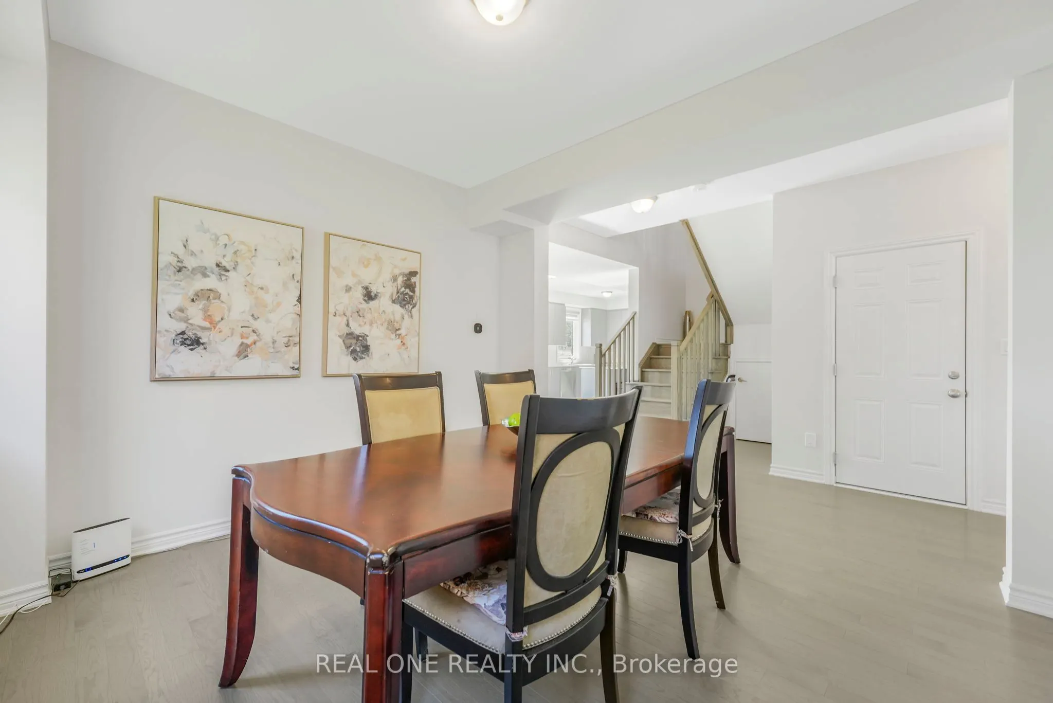 18 ORIOLE Crescent
