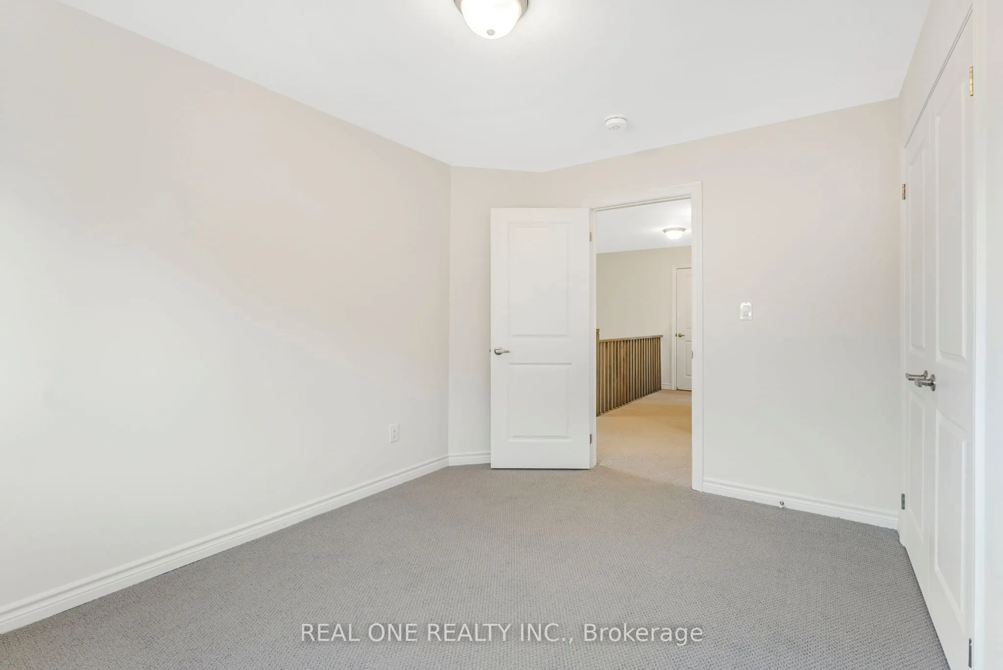 18 ORIOLE Crescent