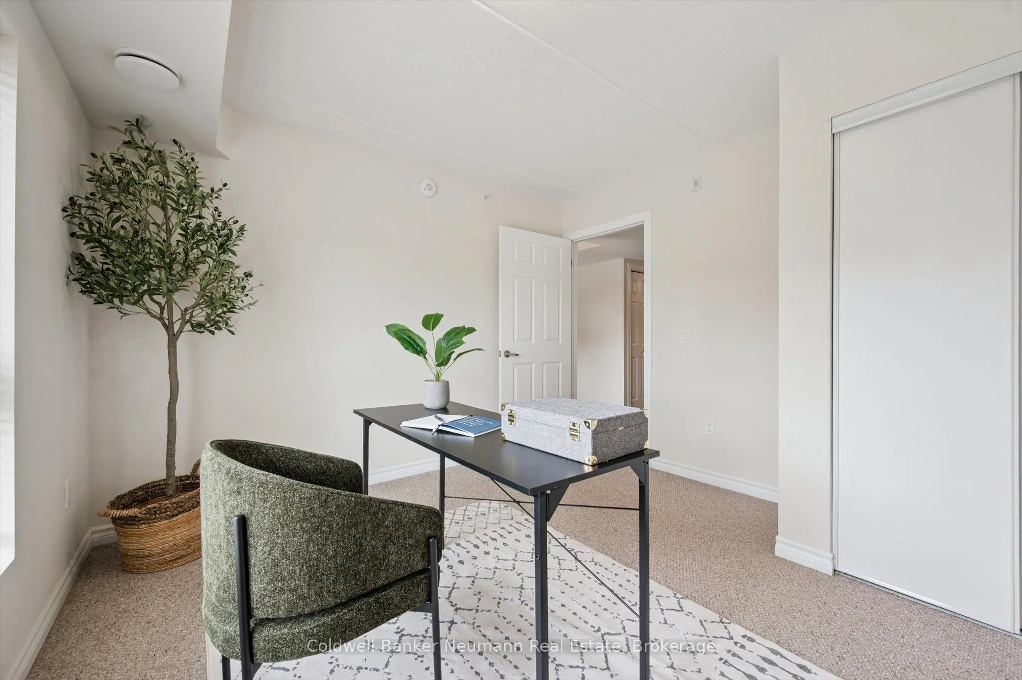 7 Kay Crescent, #212