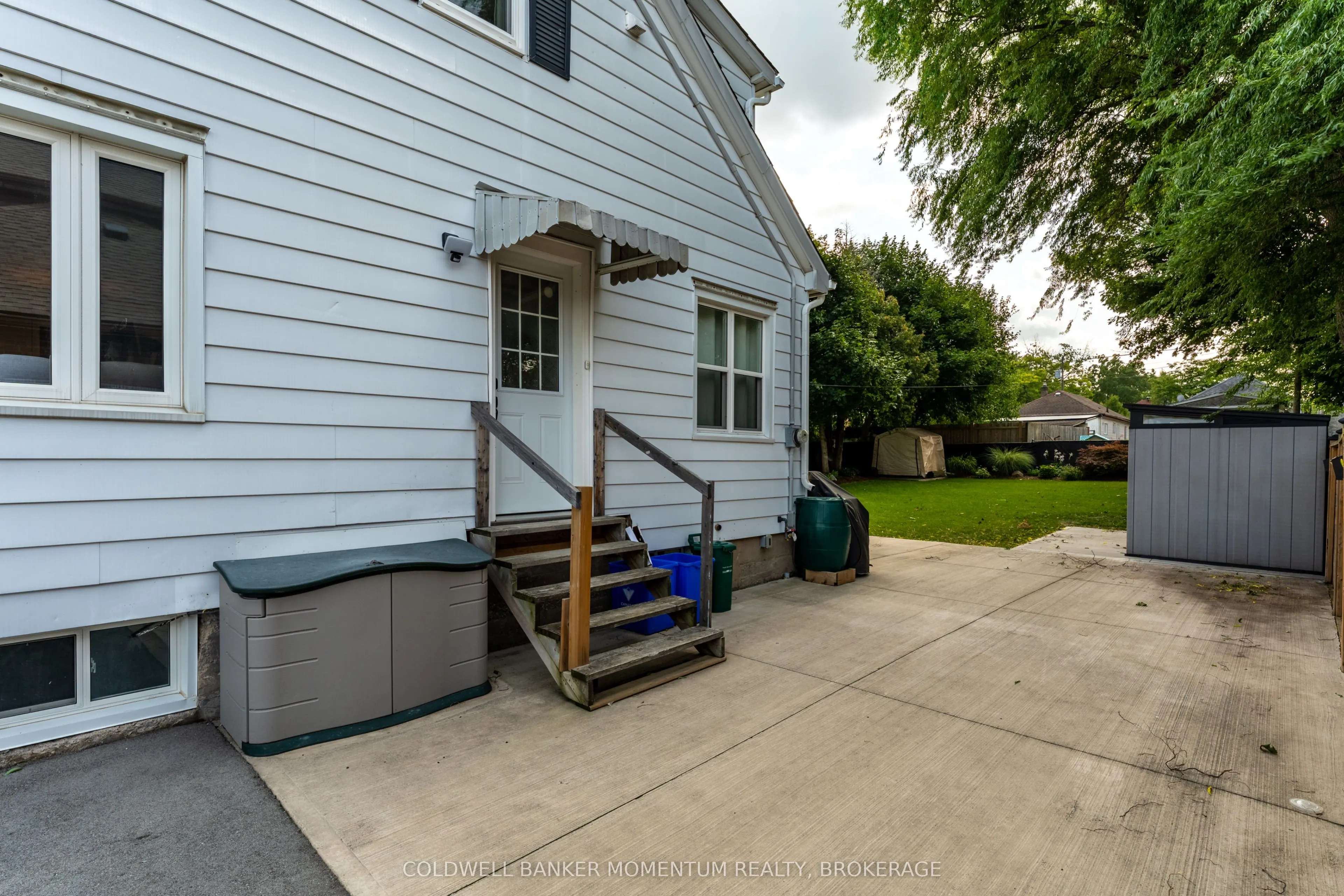 22 Fairburn Avenue