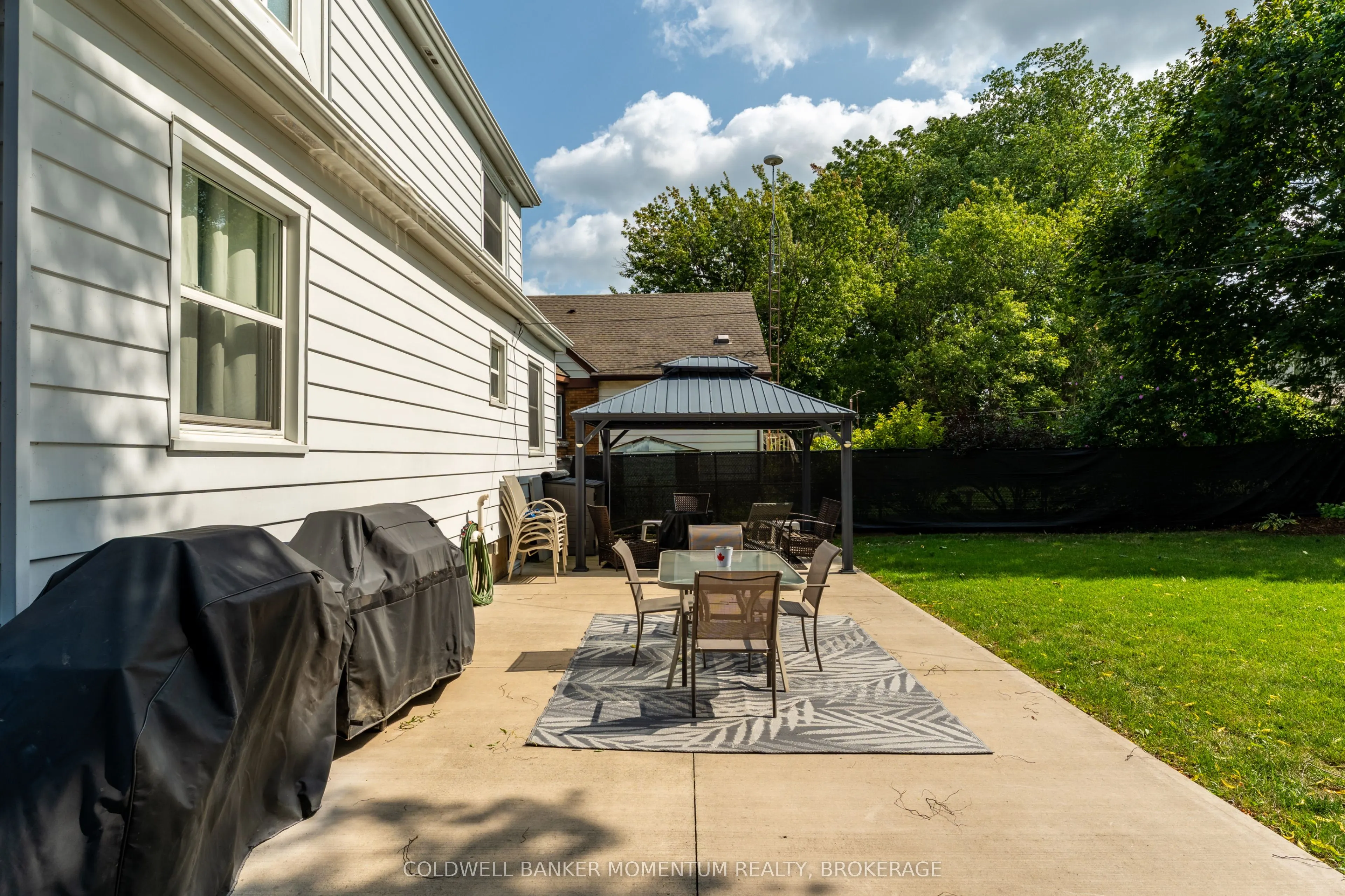 22 Fairburn Avenue