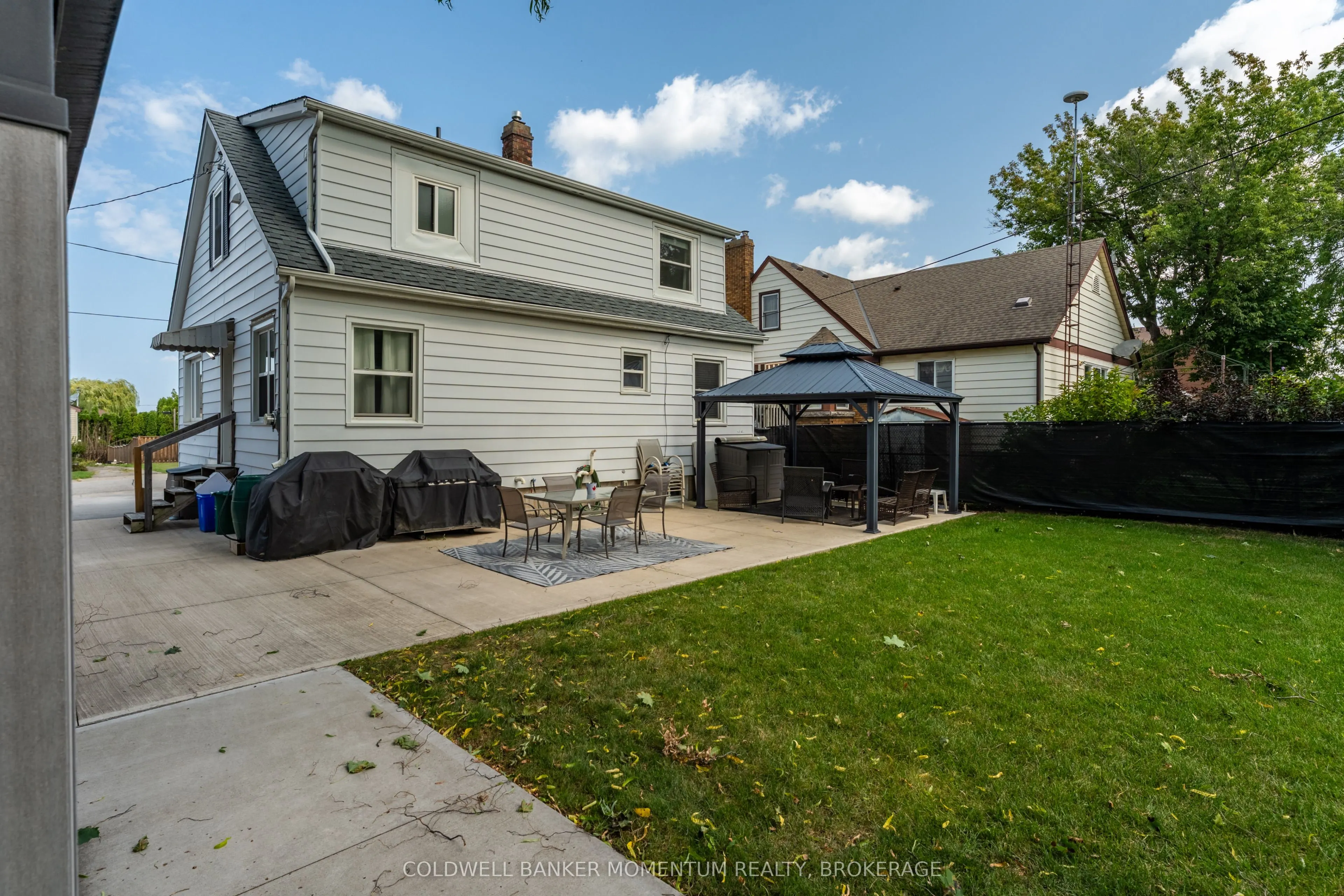 22 Fairburn Avenue