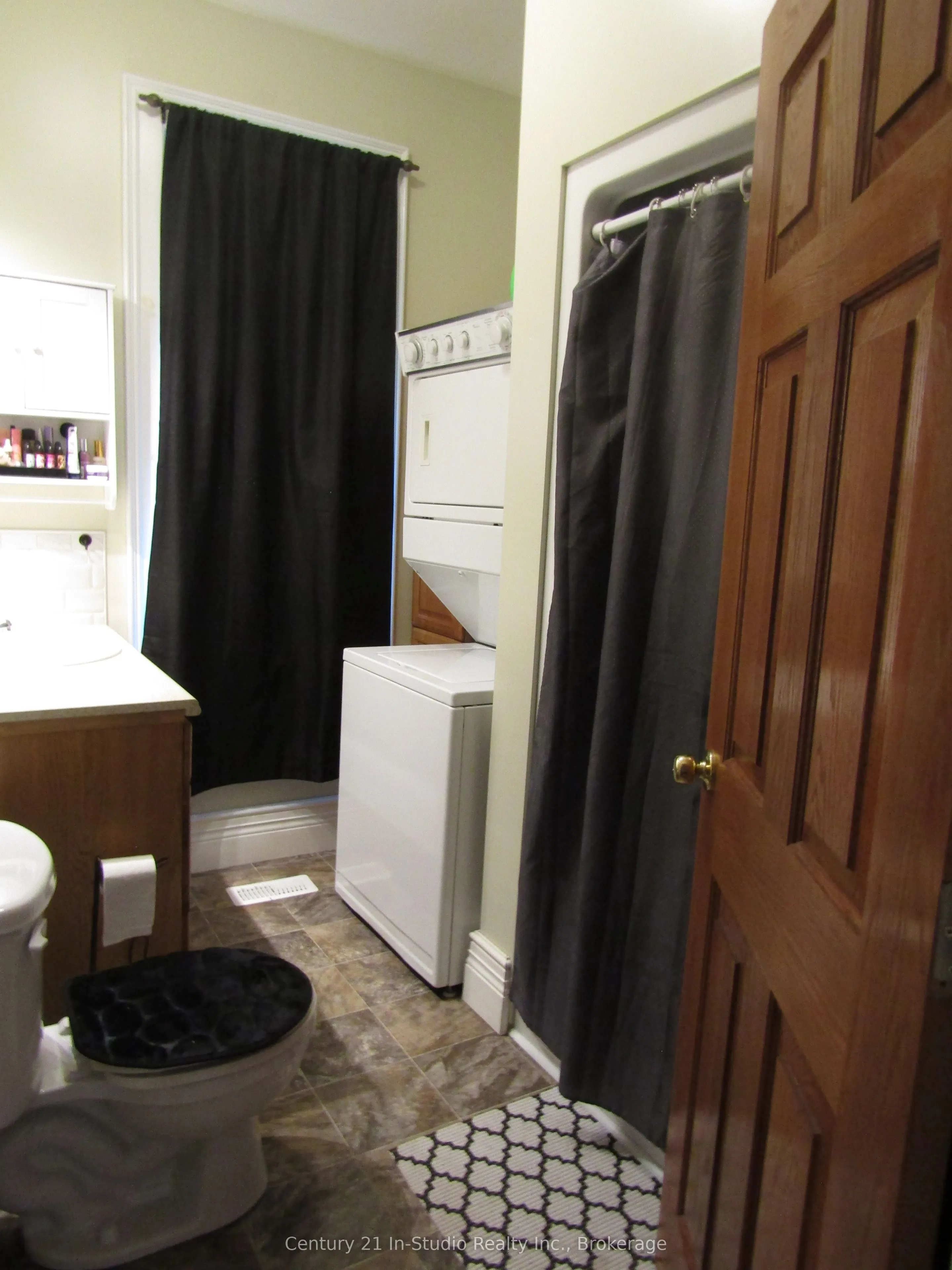 316 Centre Street, #B